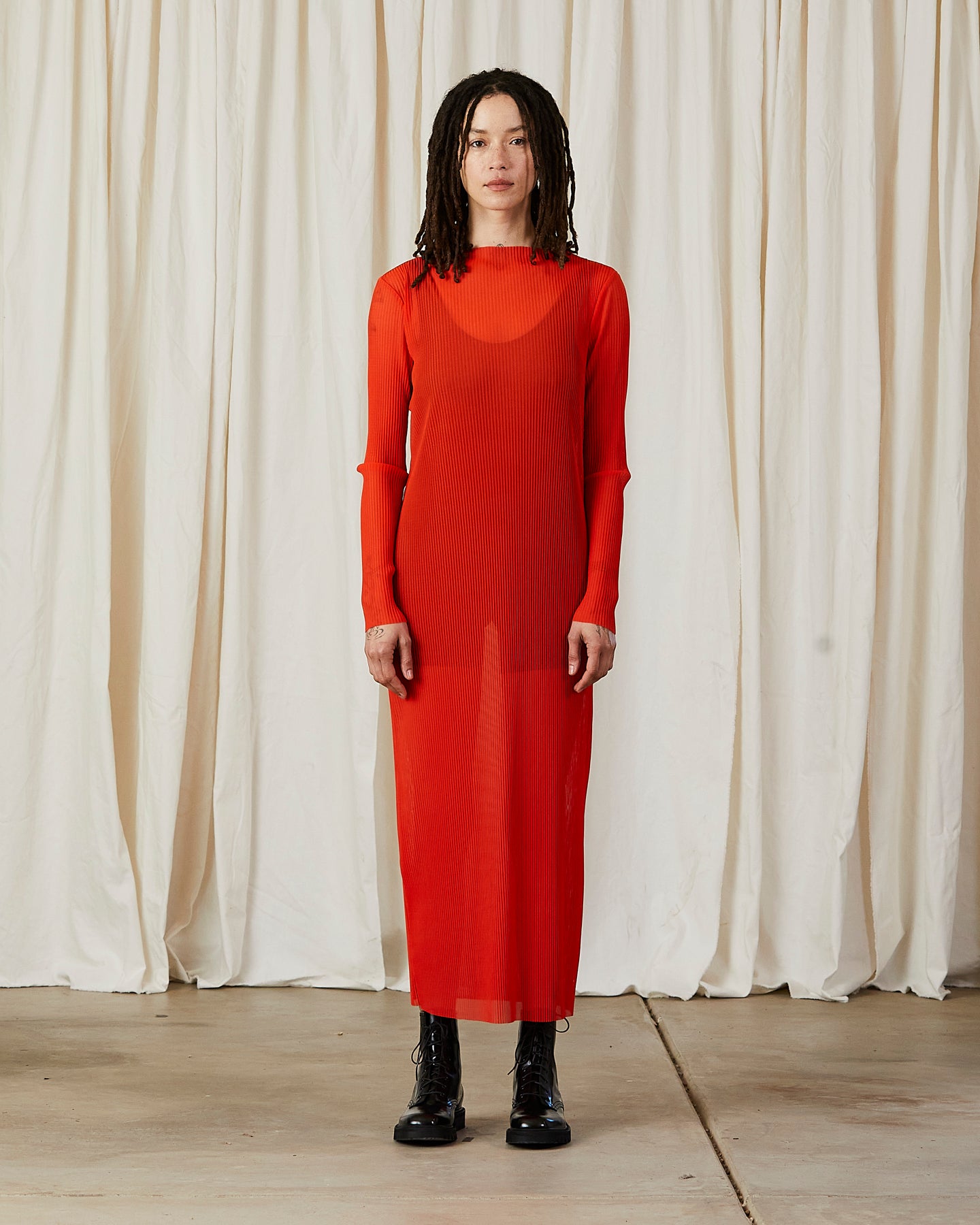 PLEATED MESH DRESS - POPPY