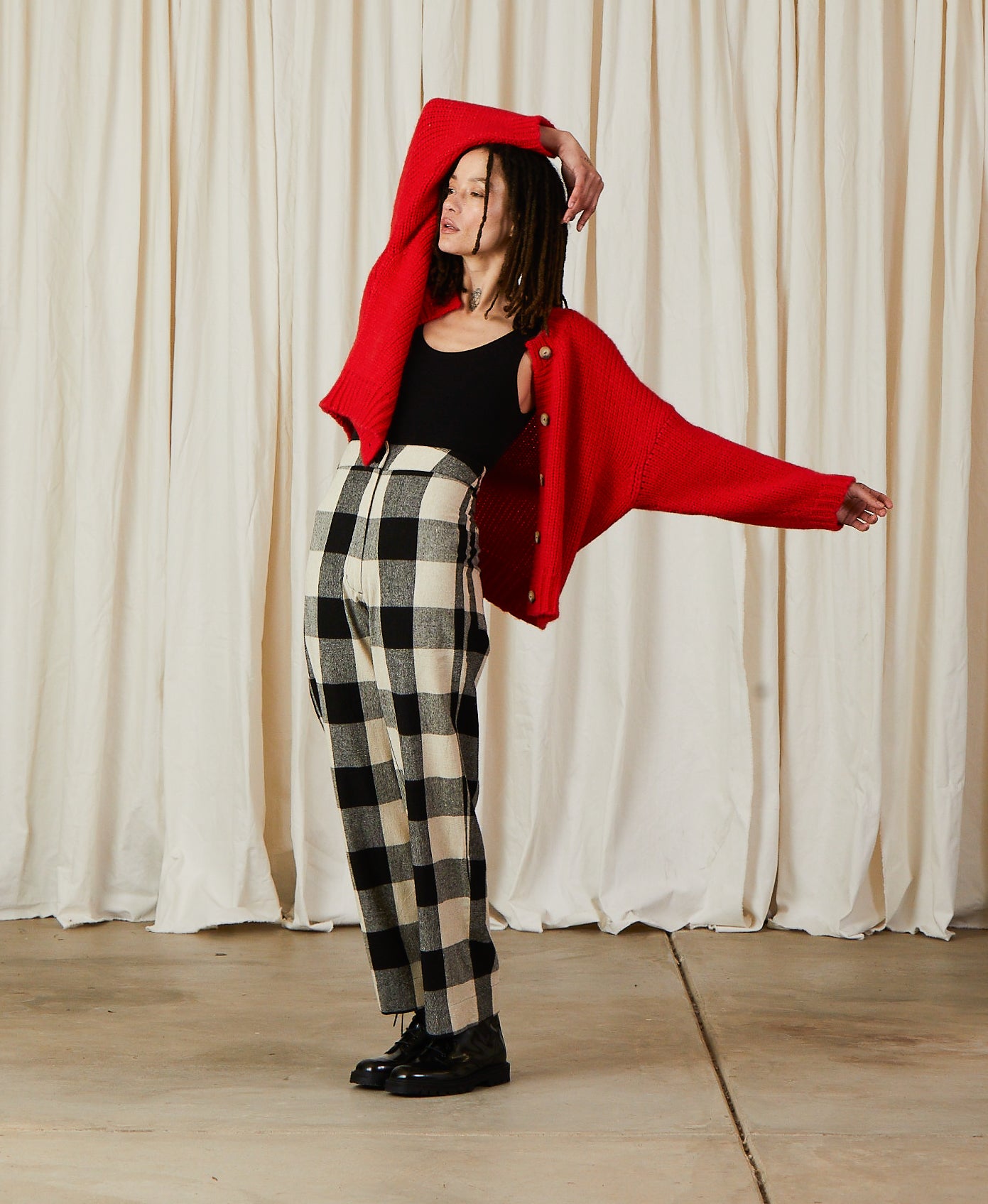 MERINO CREW-NECK CARDIGAN - POPPY