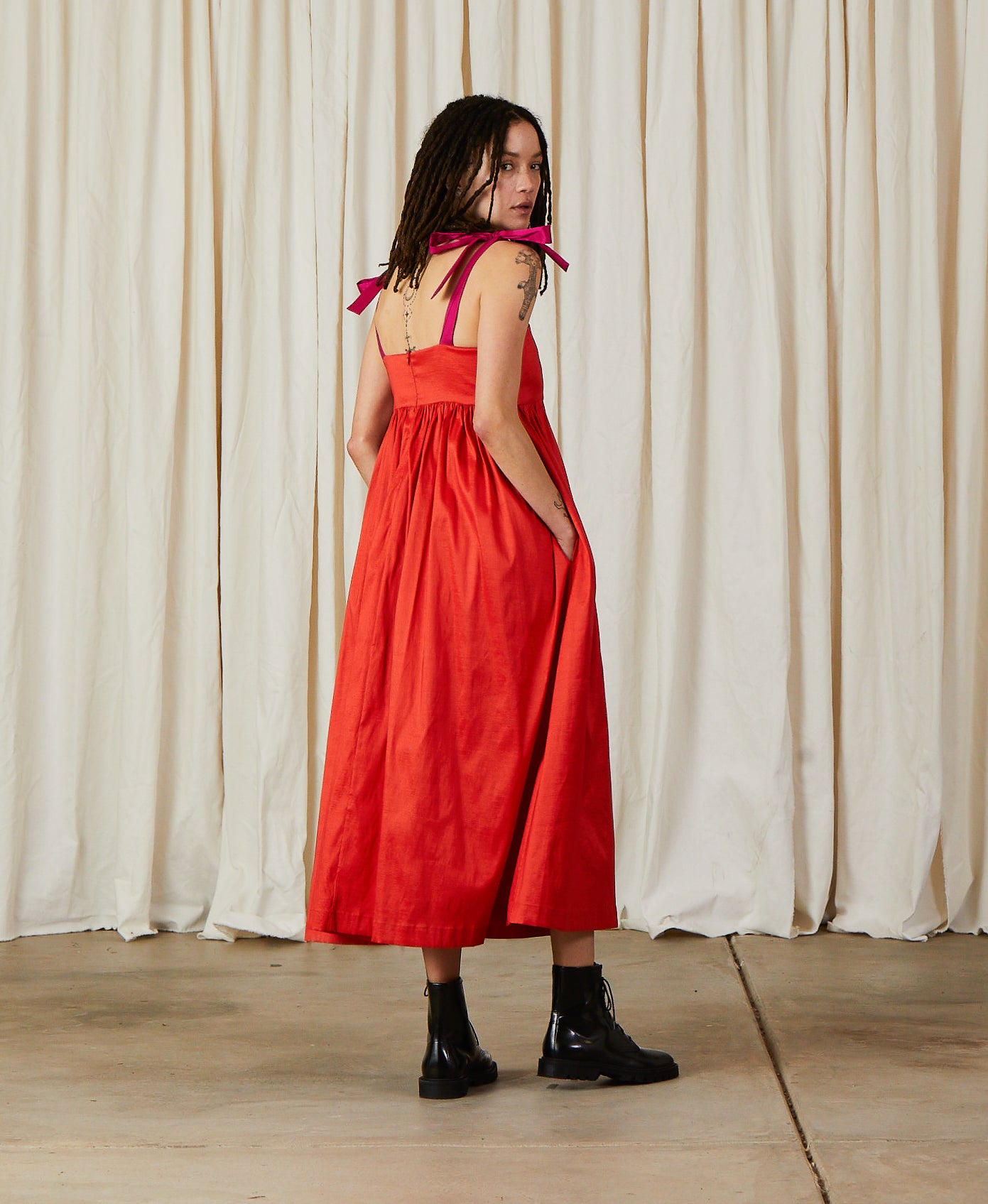 TIE STRAP DRESS - BLACK TAFFETA