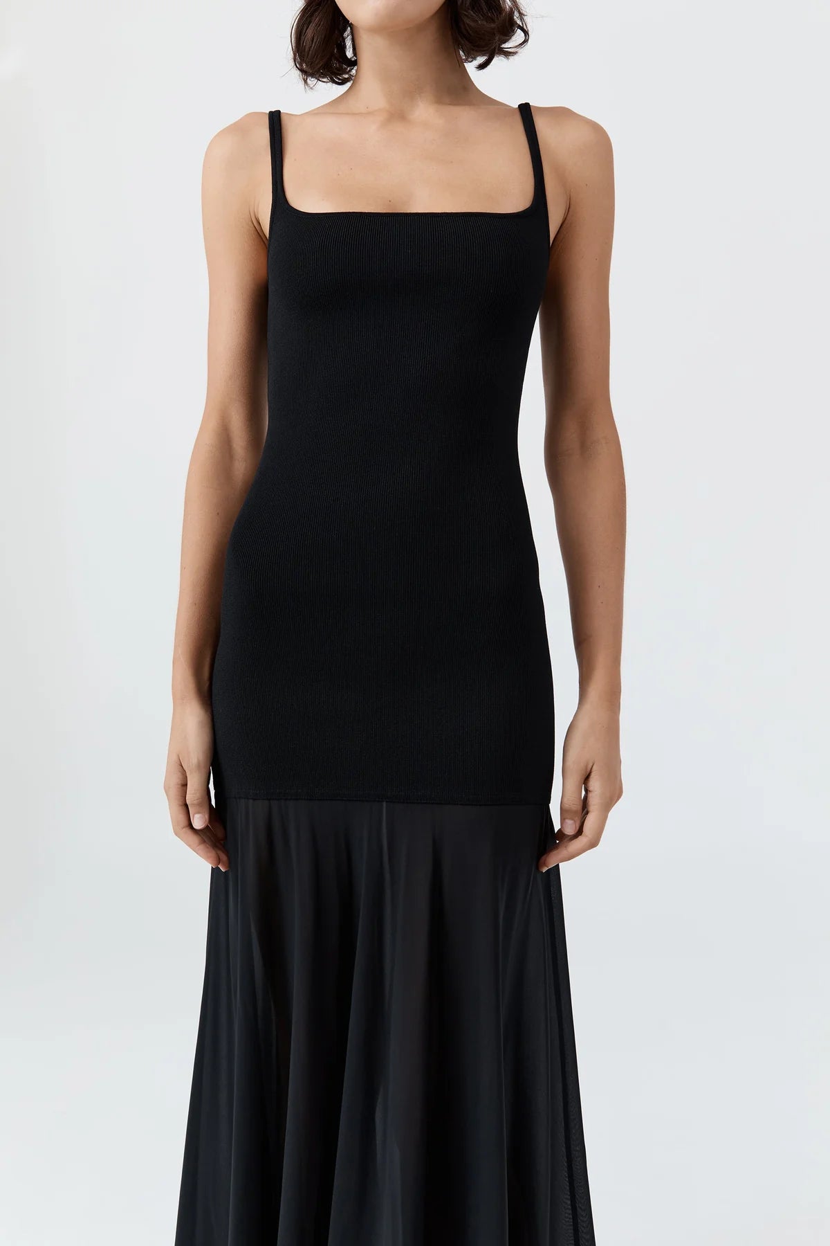 BACKLESS CIRCLE HEM DRESS - BLACK