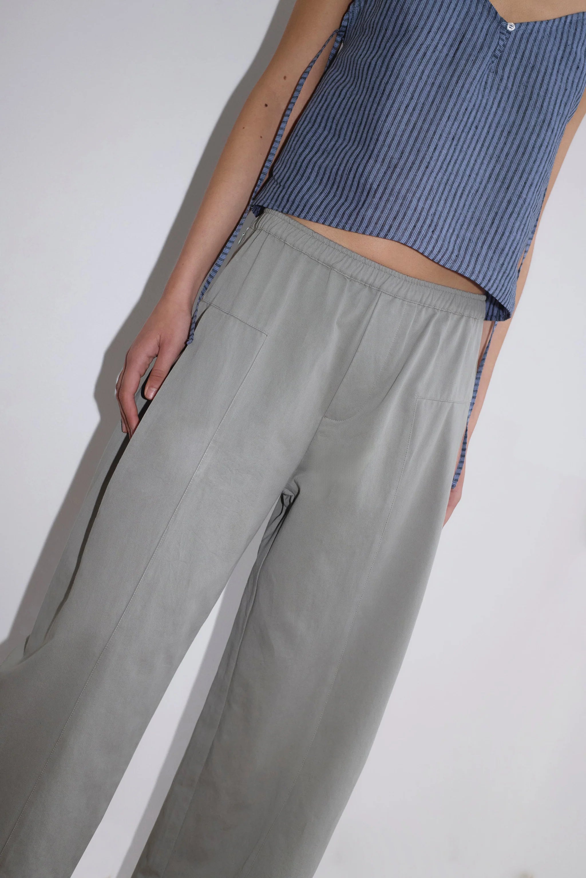 PLEATED PANT - SAGE GREY