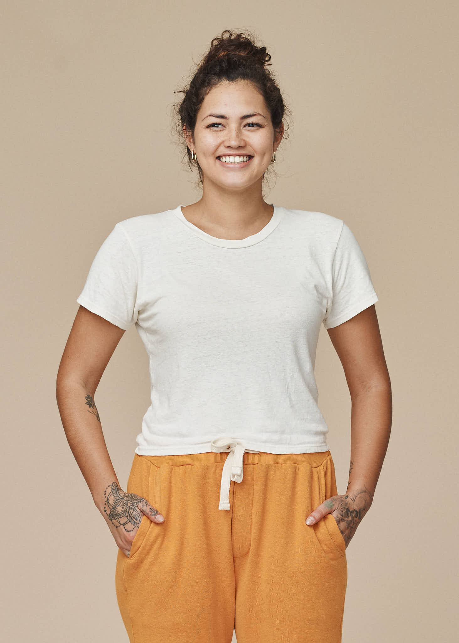 CROPPED LOREL TEE - DESERT KHAKI