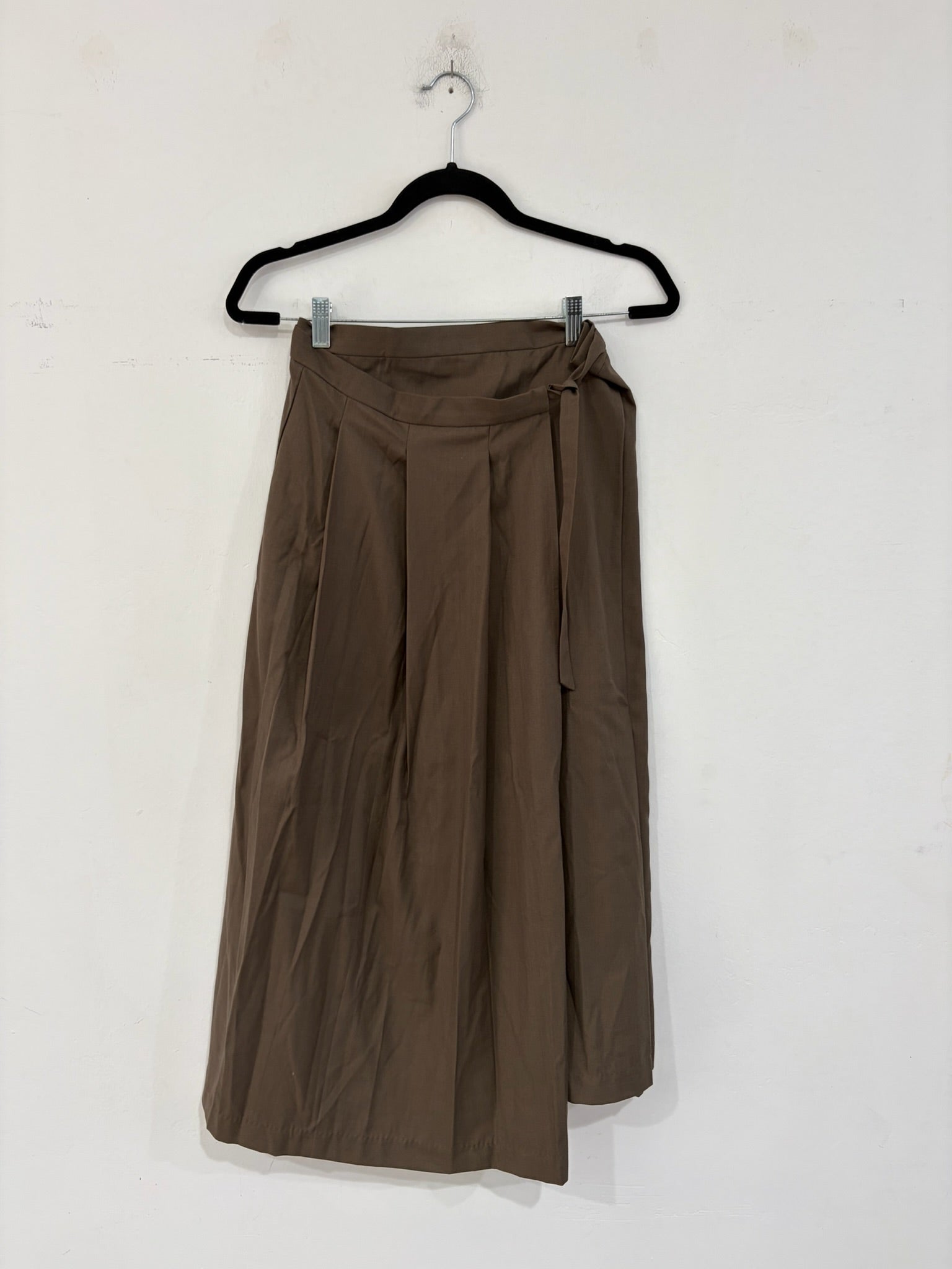 SAMPLE - PLEATED MIDI WRAP SKIRT - TAUPE