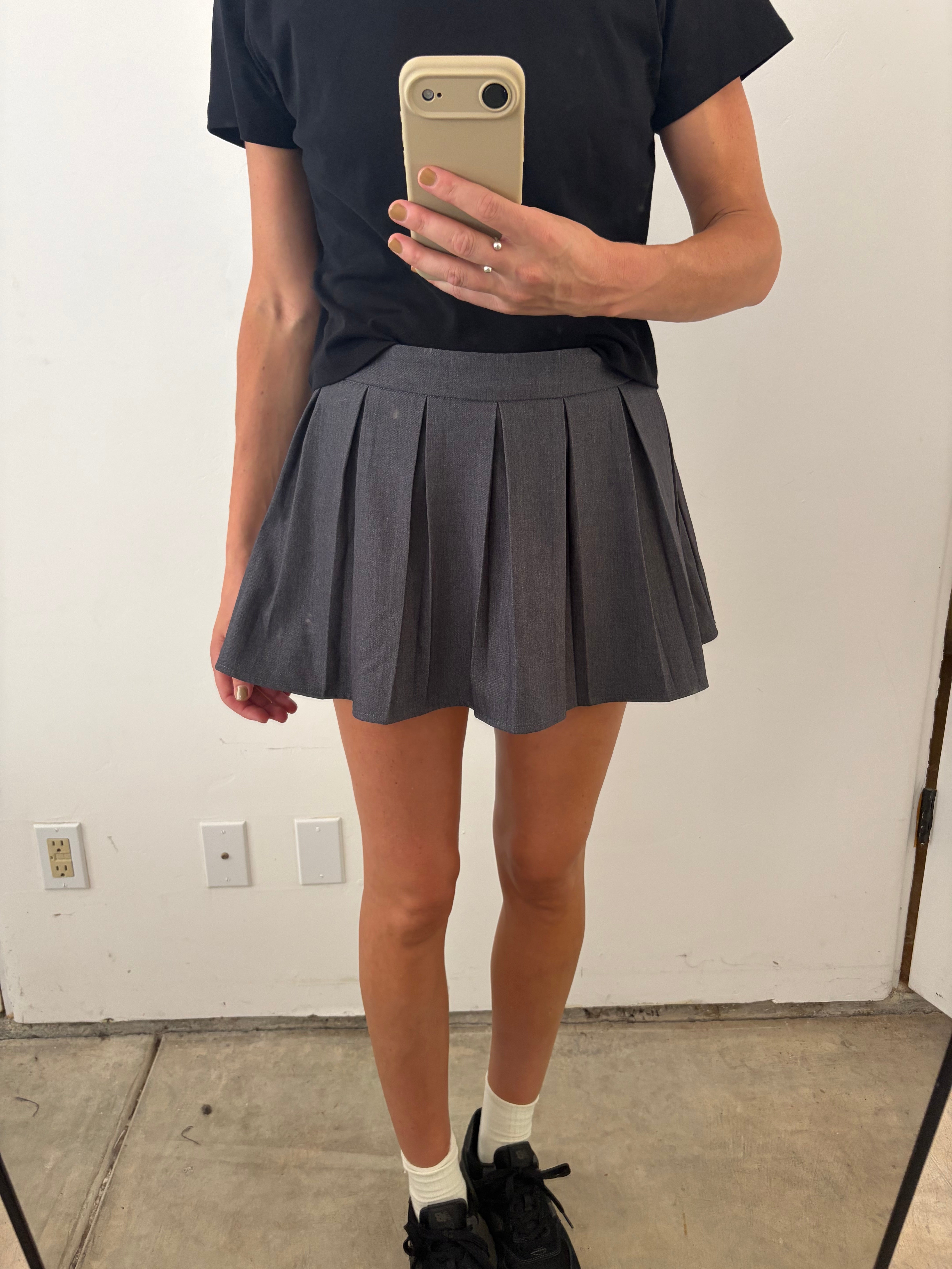 SAMPLE - PLEATED MINI SKIRT - CHARCOAL