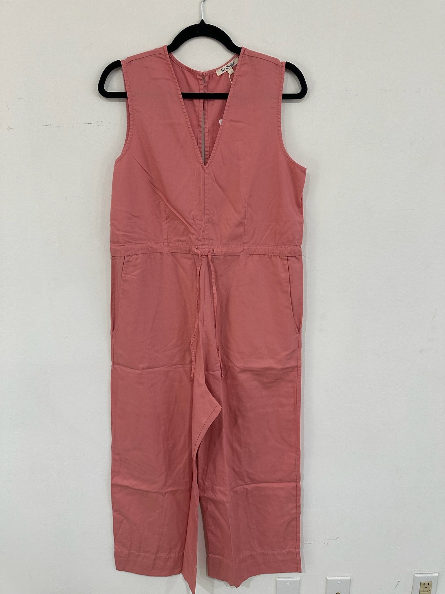 SAMPLE - COTTONCREW NECK SLIT-BACK JUMPER - SALMON