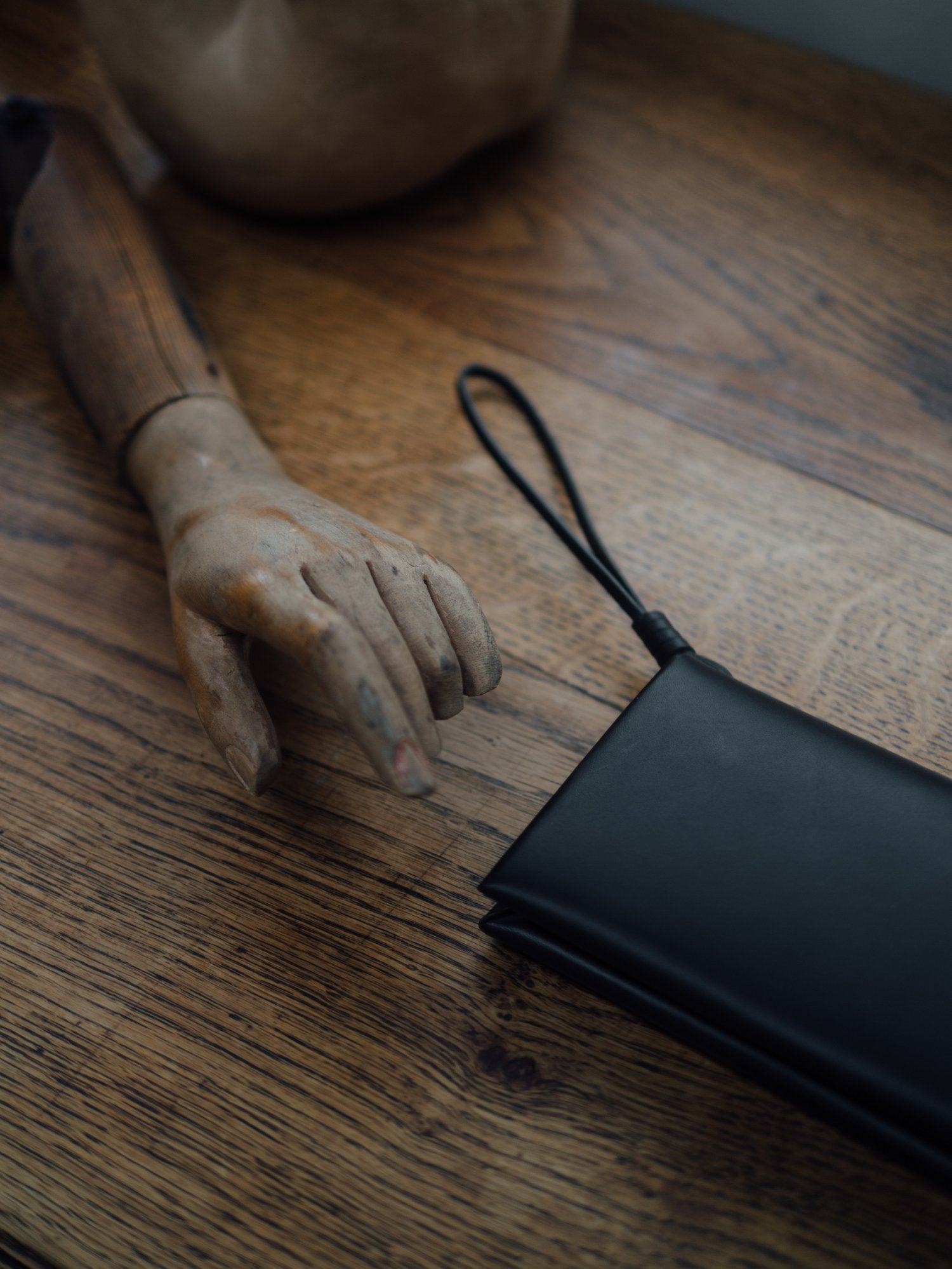 WOVEN PASSPORT WALLET - ALL BLACK