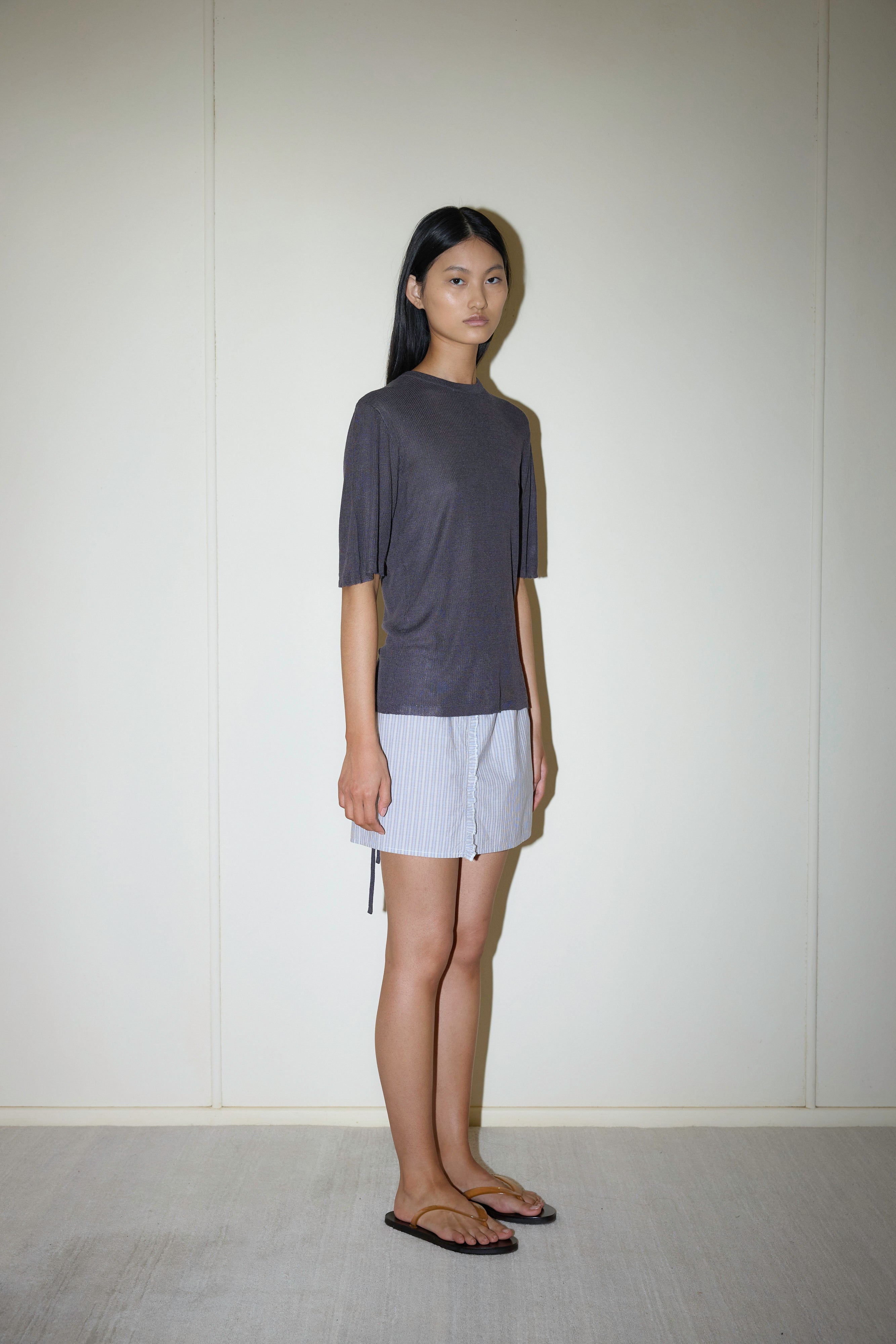 SPLIT BACK TEE - EGGPLANT