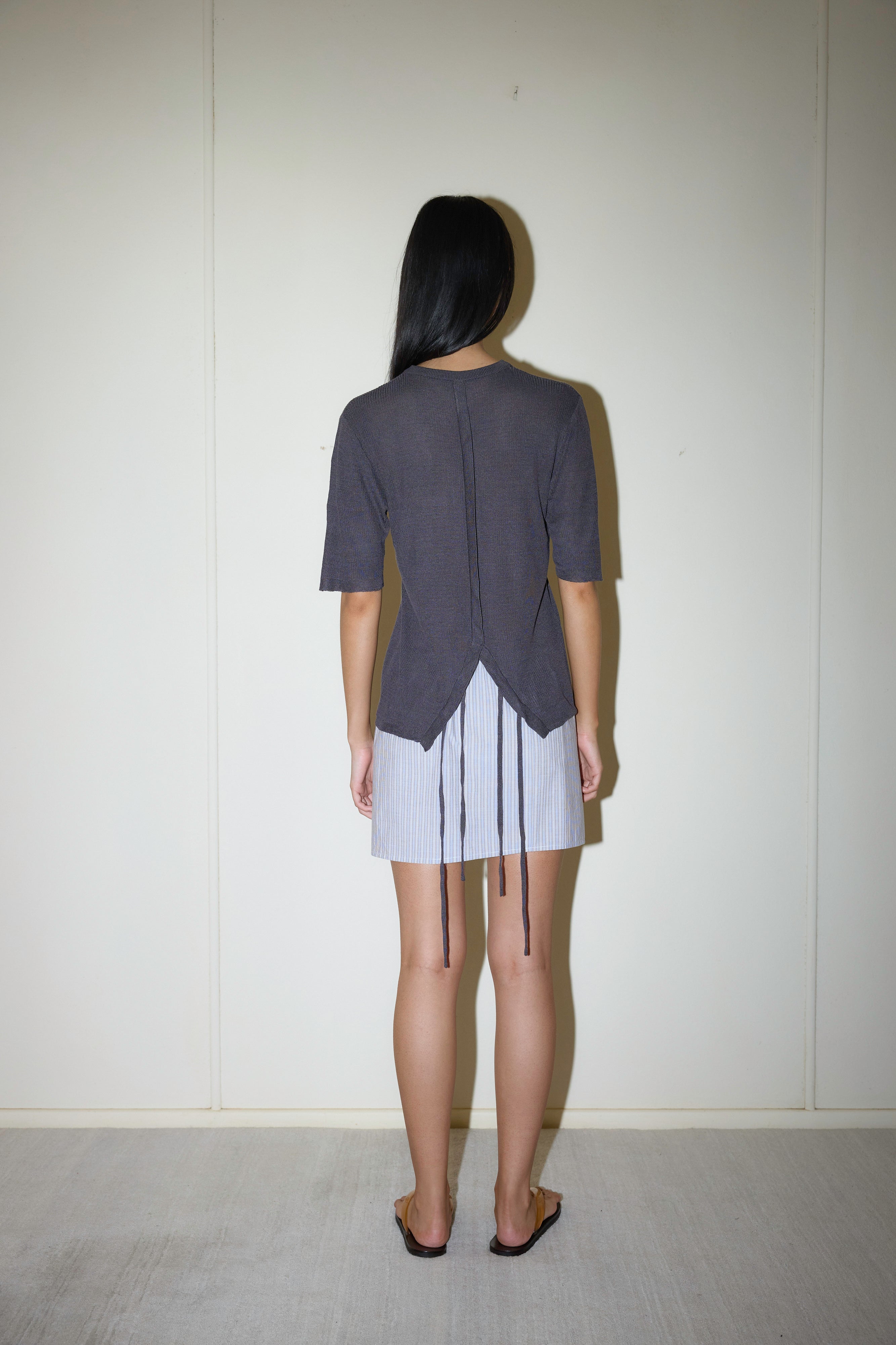 SPLIT BACK TEE - EGGPLANT