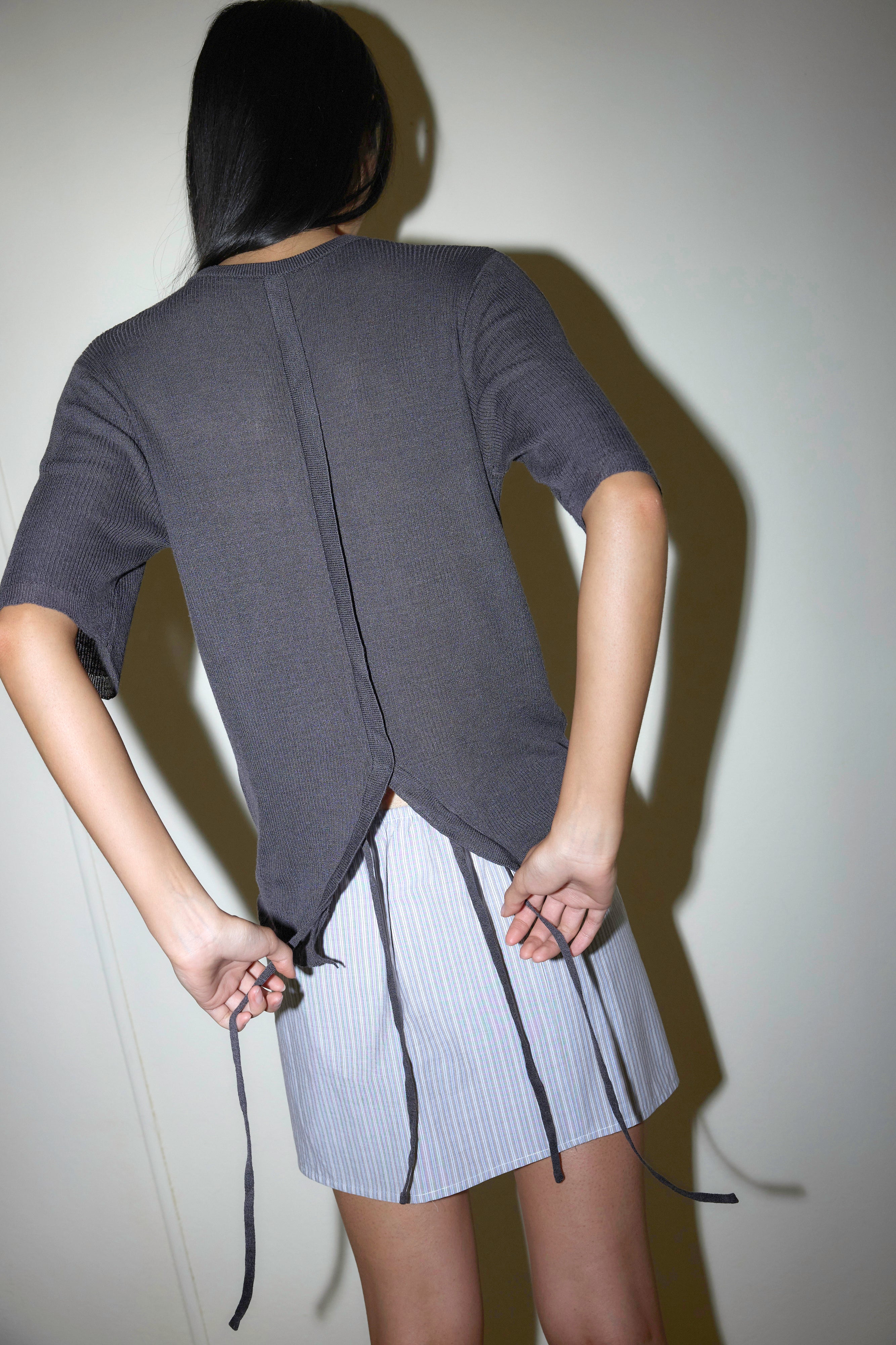SPLIT BACK TEE - EGGPLANT