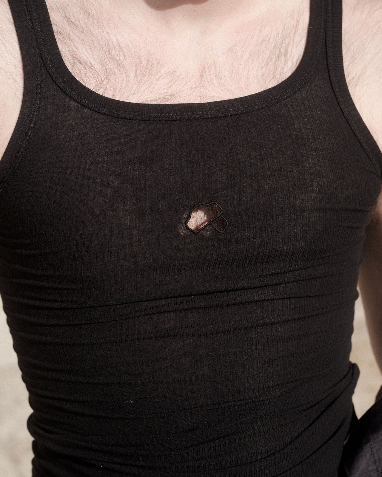 TOOTH TANK - BLACK