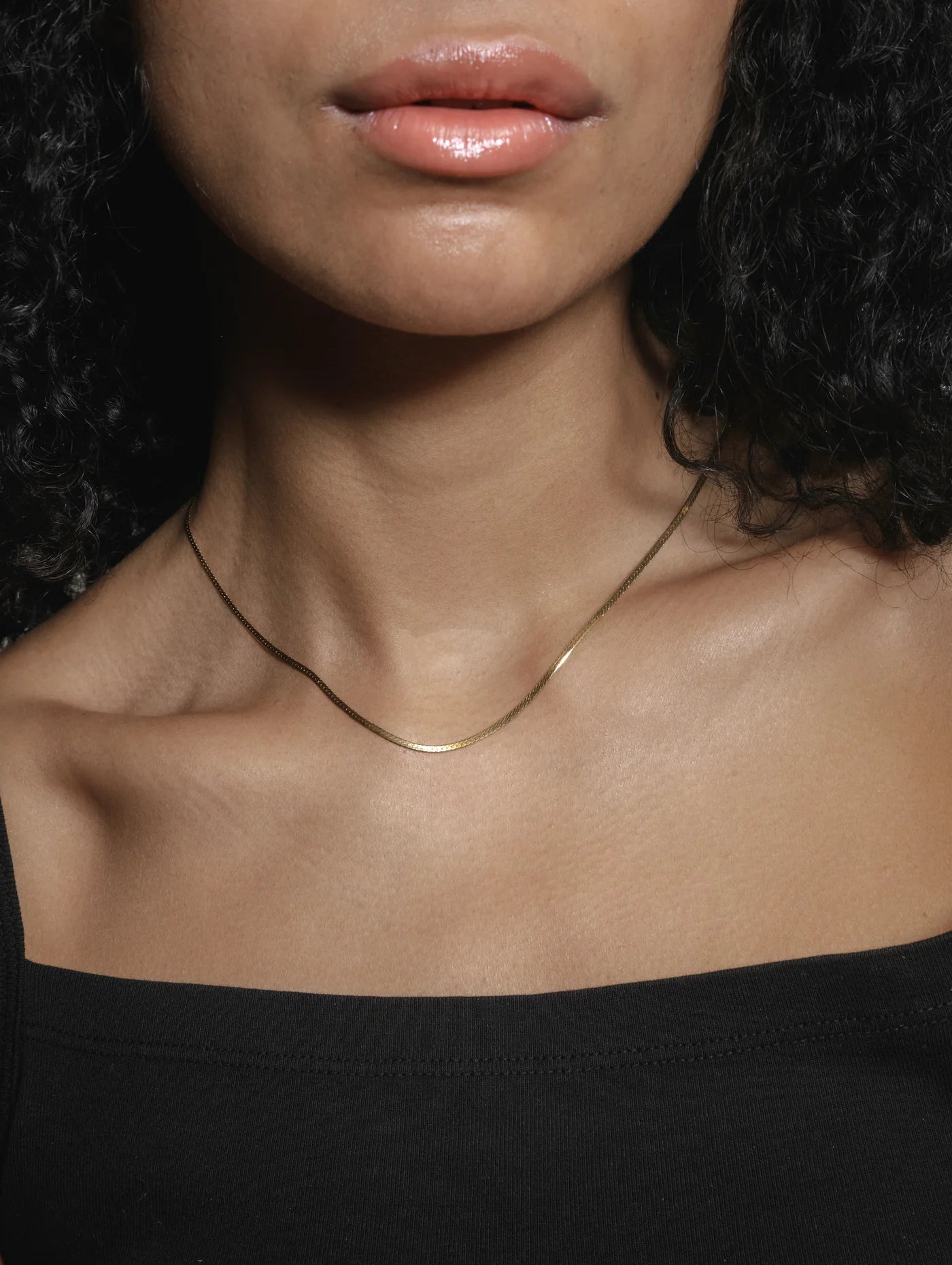 THIN HERRINGBONE CHAIN - GOLD