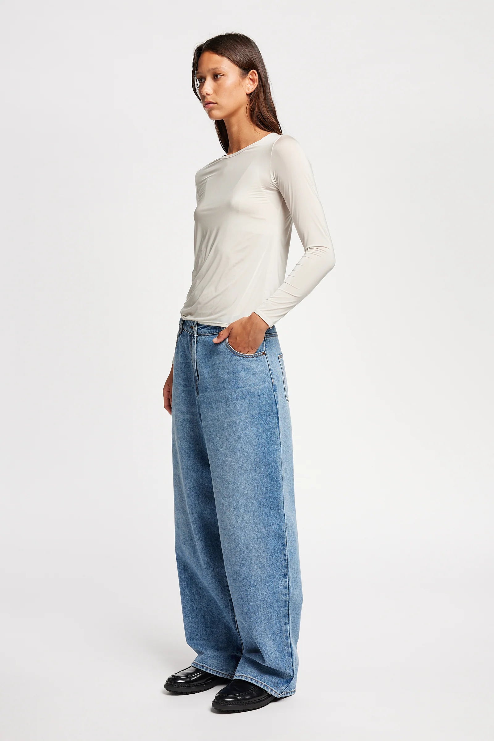 EXPANSION LONG SLEEVE TOP - OFF WHITE