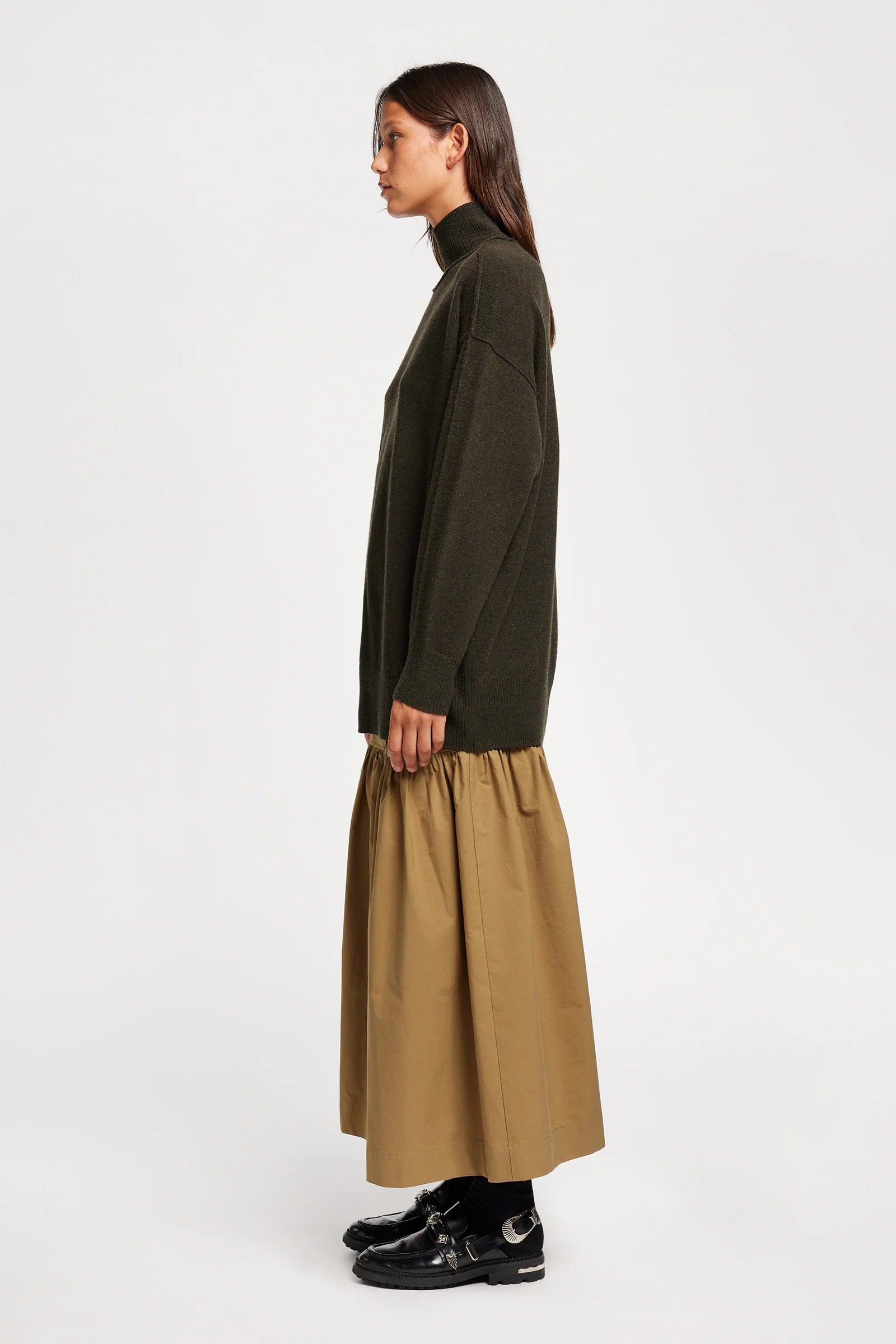 OVERFLOW LONG SWEATER - DARKEST GREEN