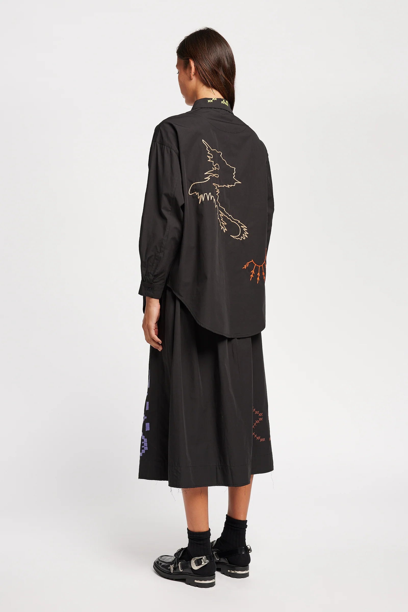 UNIVERSE EMBROIDERED SKIRT - BLACK