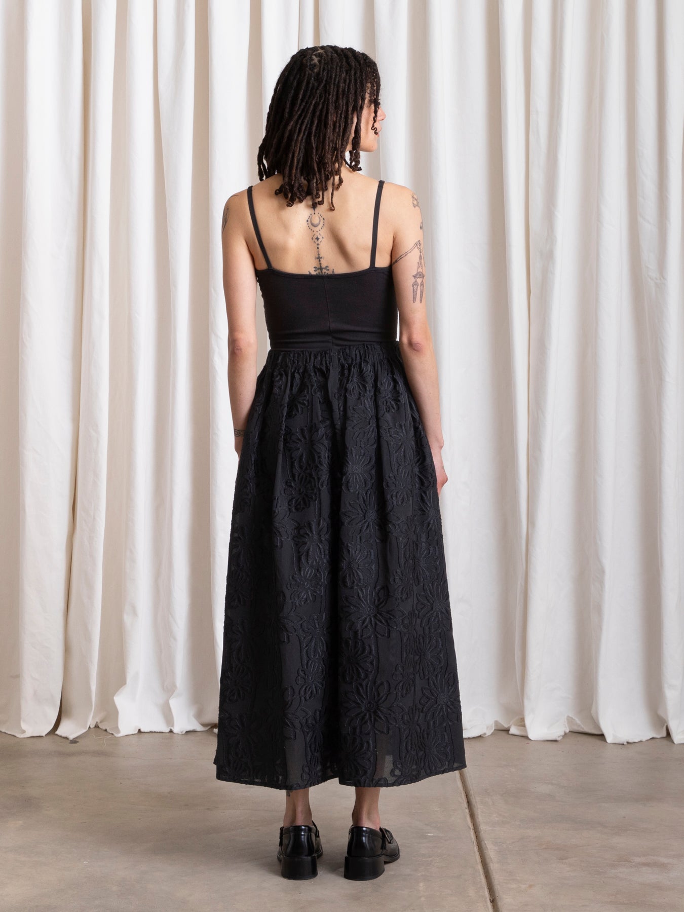 FULL SKIRT - BLACK FLOWER