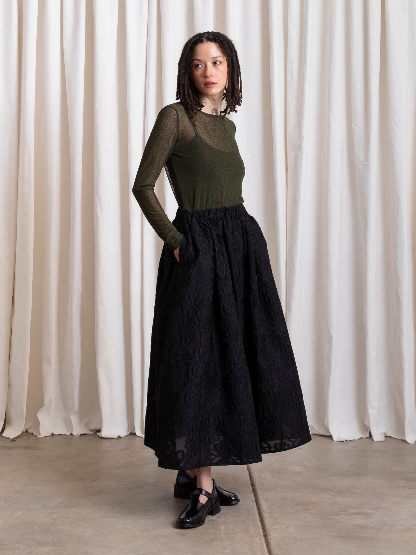 FULL SKIRT - BLACK FLOWER