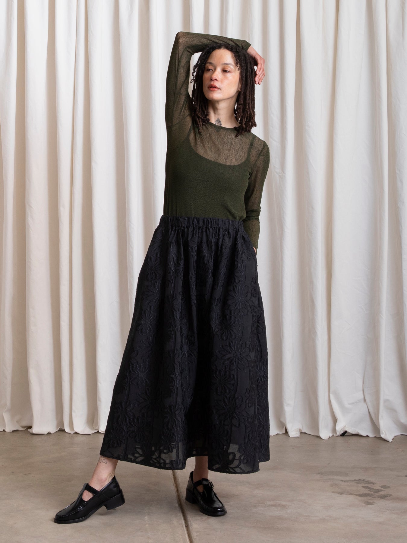 FULL SKIRT - BLACK FLOWER