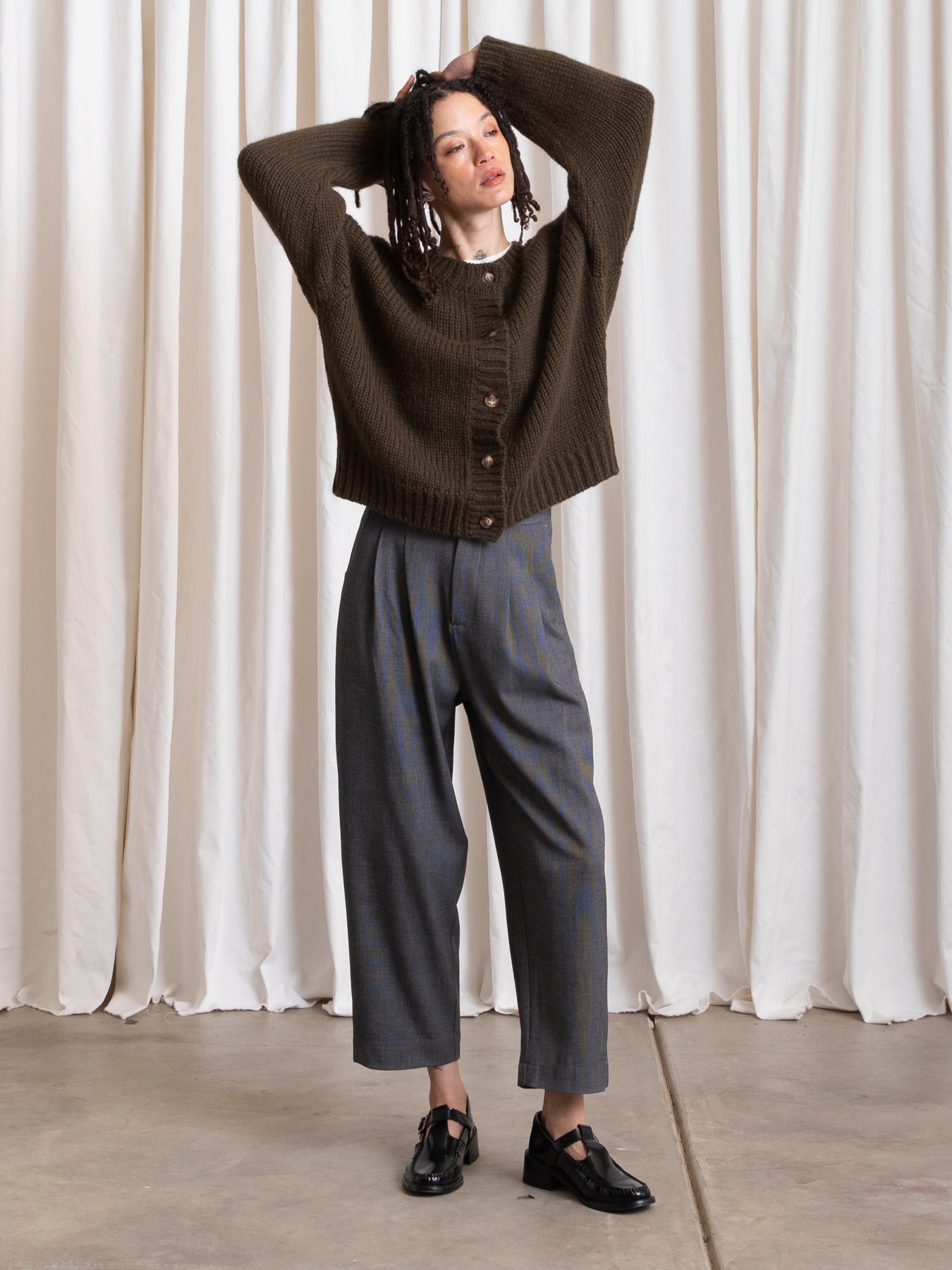 PLEATED PANT - GREY SMALL CHECK