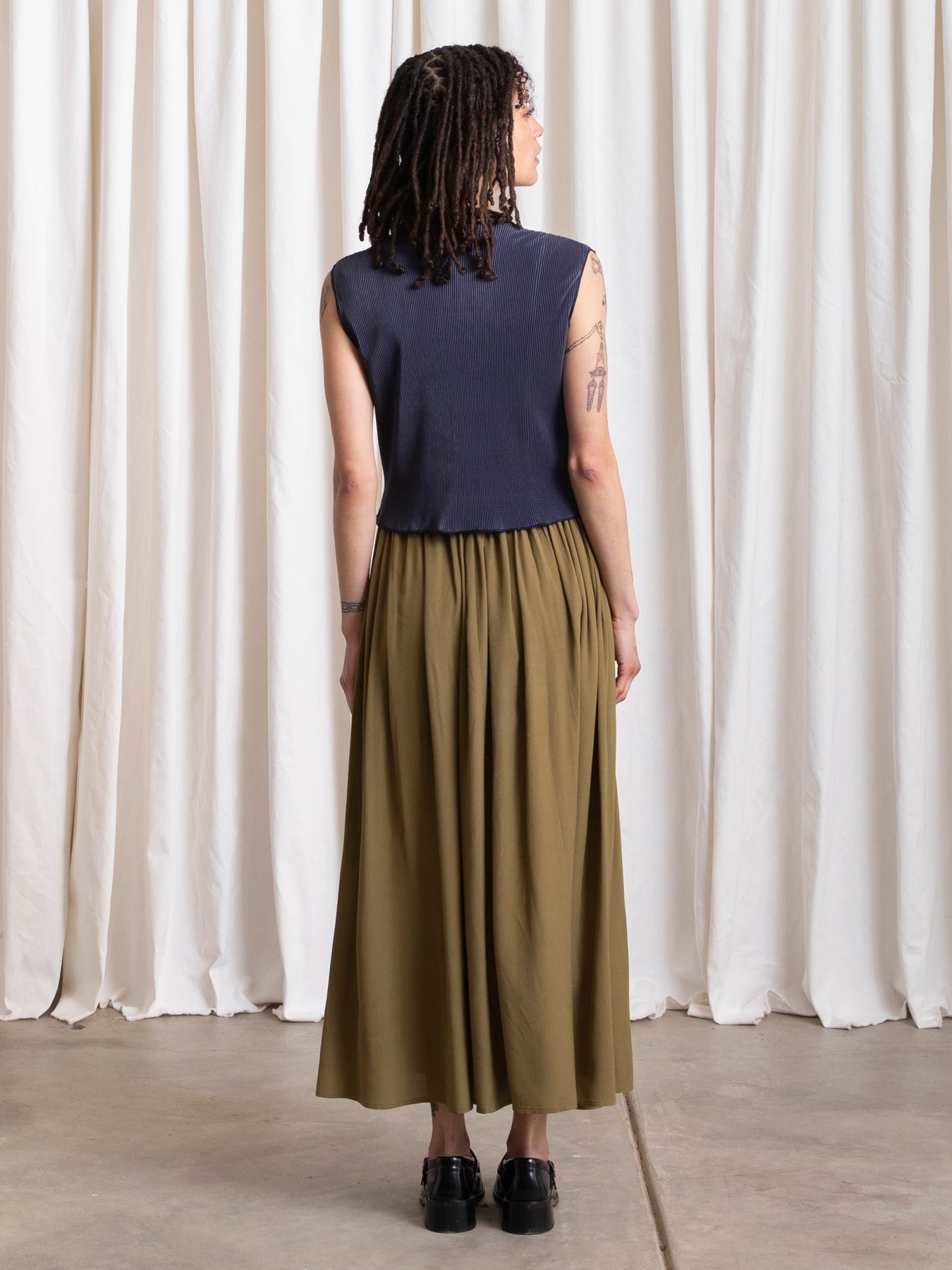 FULL SKIRT - OLIVE MATTE