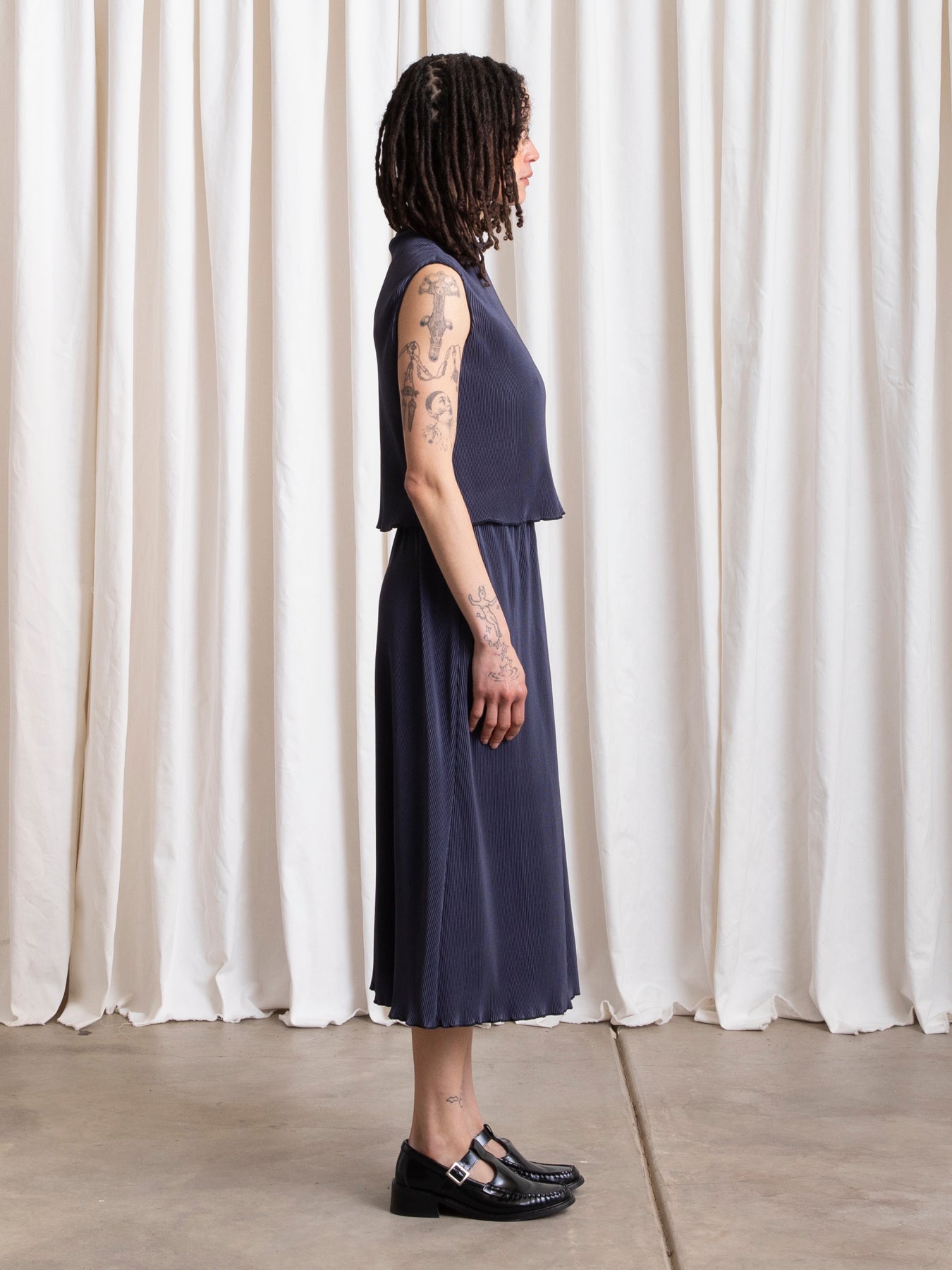 HIGH NECK PLEATED TANK - NAVY
