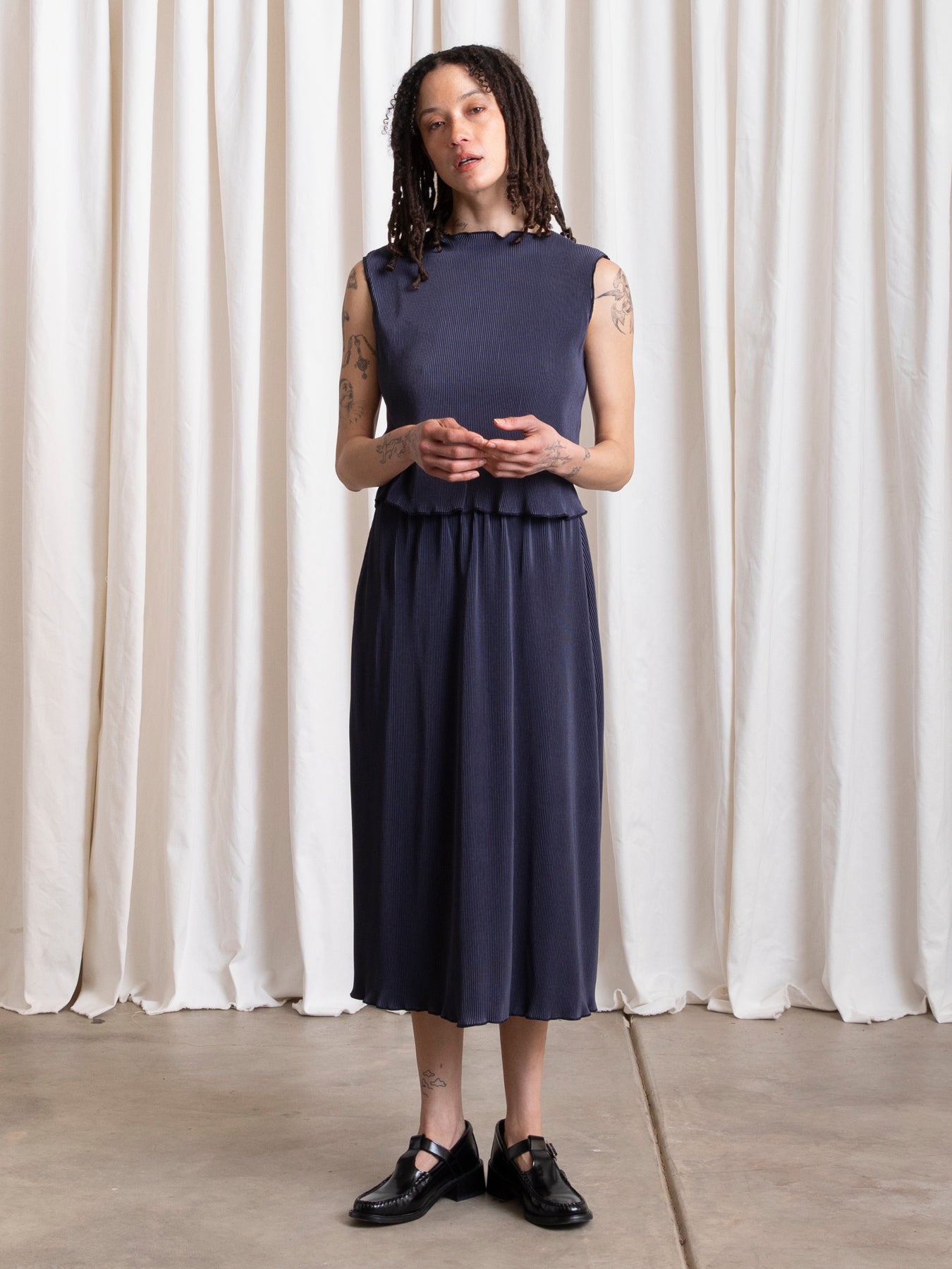 HIGH NECK PLEATED TANK - NAVY