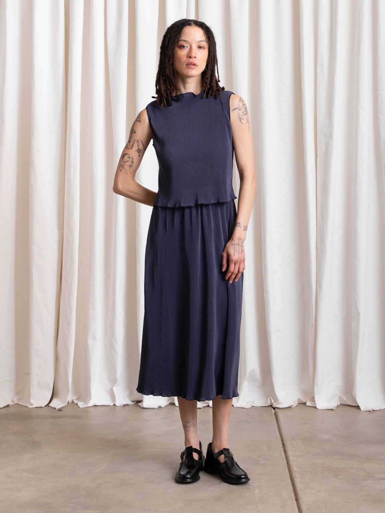 HIGH NECK PLEATED TANK - NAVY