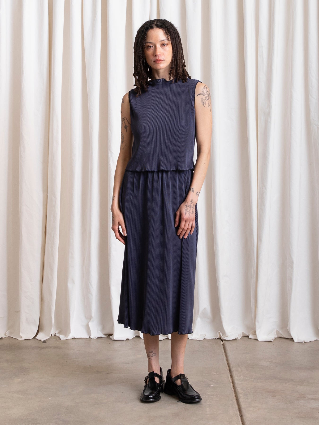 HIGH NECK PLEATED TANK - NAVY