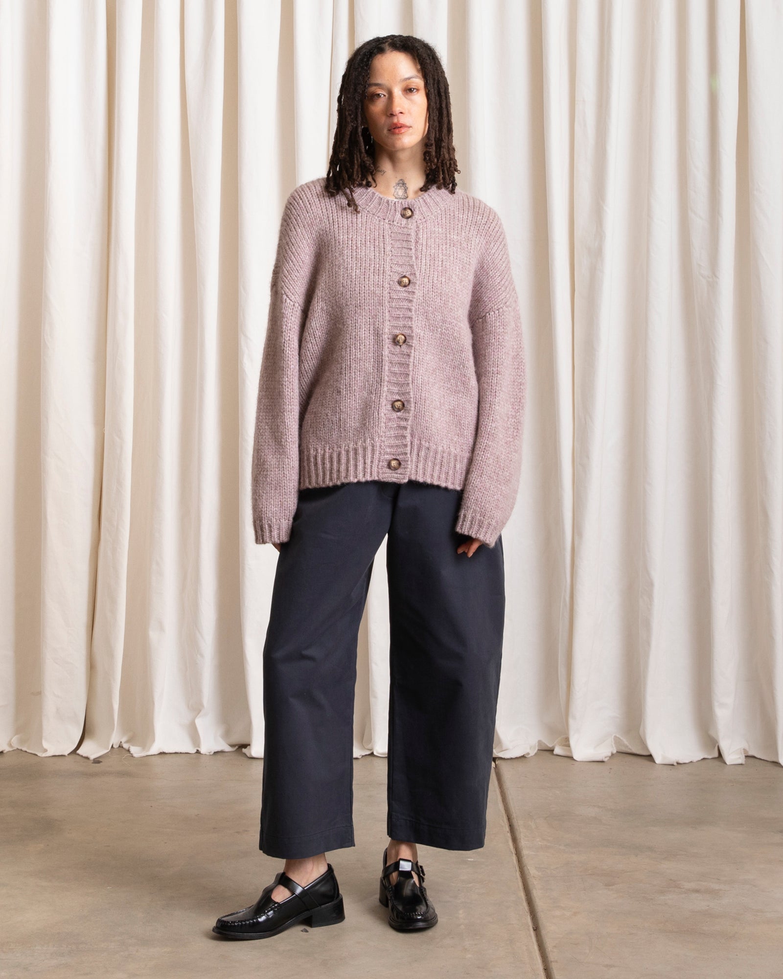 MERINO CREW-NECK CARDIGAN - MUTED LILAC