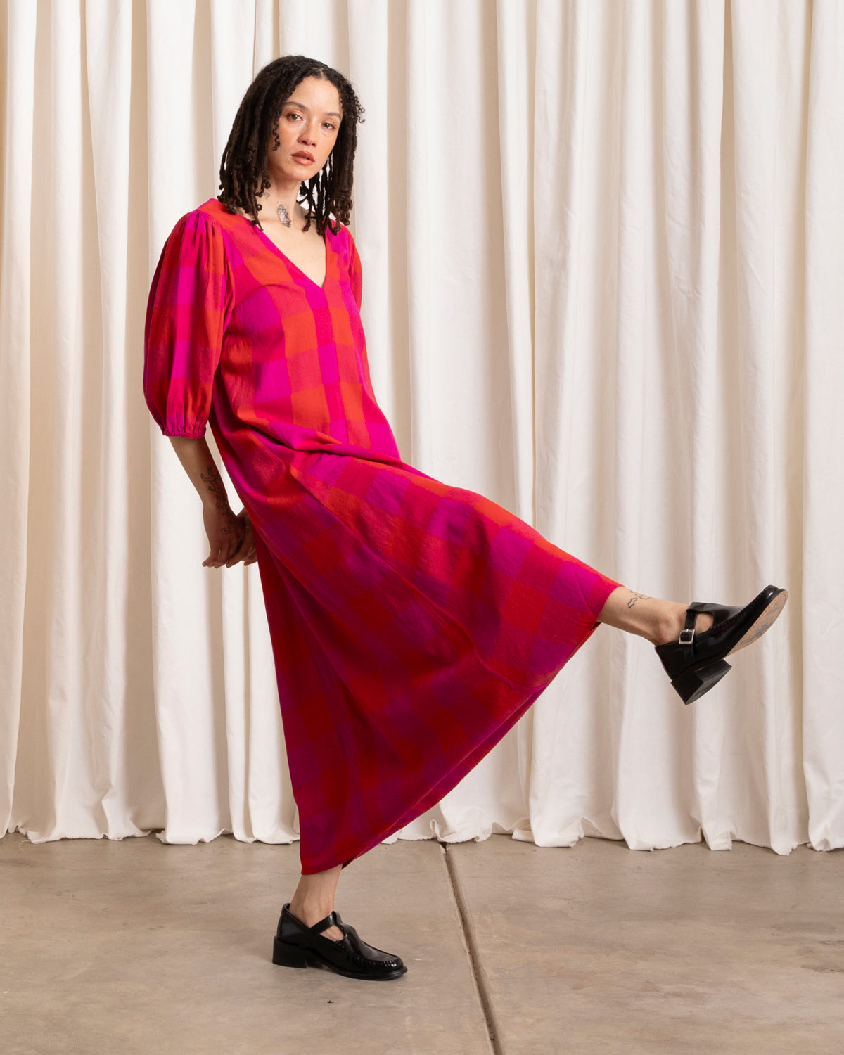DOUBLE V-NECK MAXI DRESS - POPPY/PINK PLAID