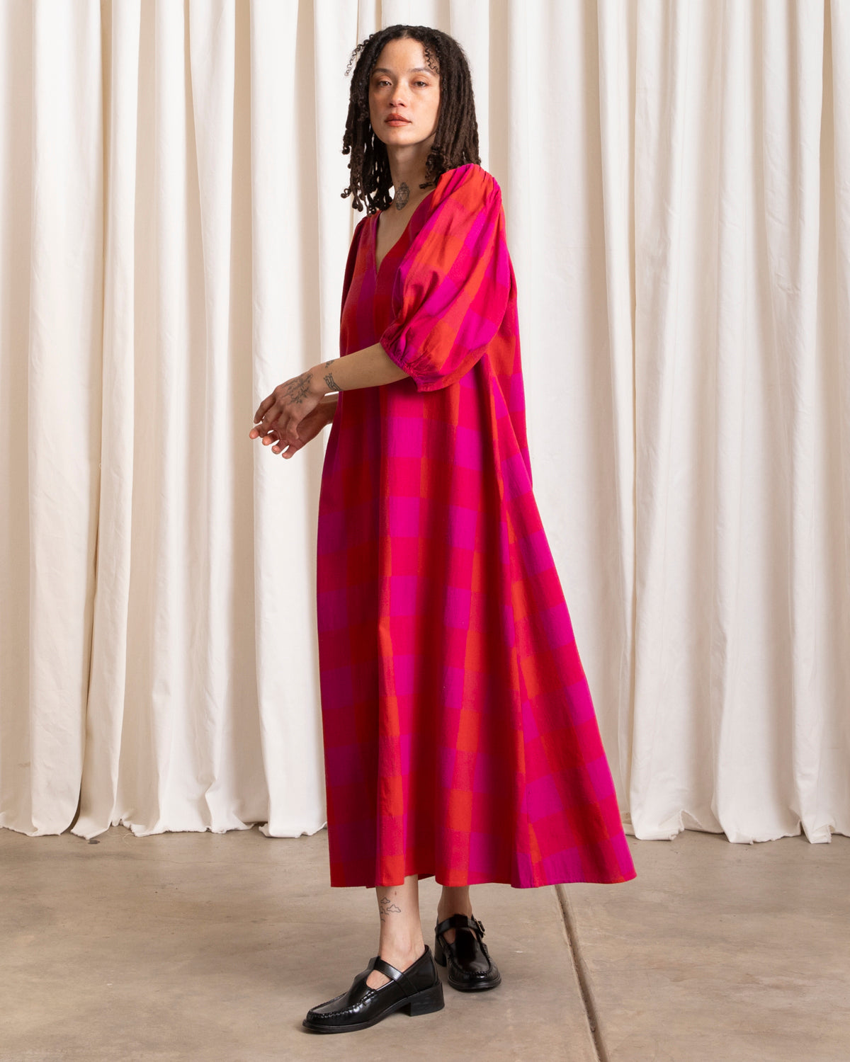 DOUBLE V-NECK MAXI DRESS - POPPY/PINK PLAID