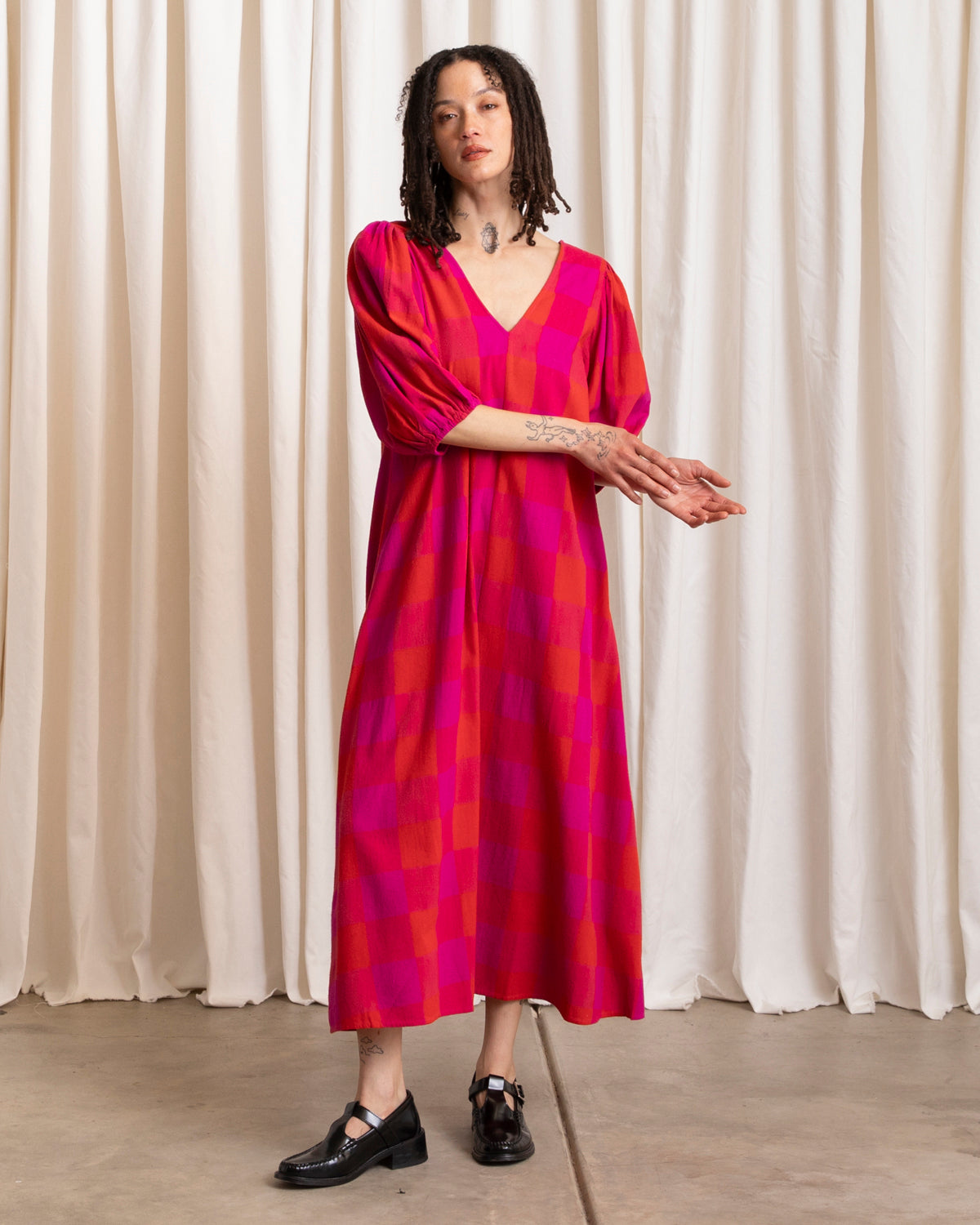 DOUBLE V-NECK MAXI DRESS - POPPY/PINK PLAID