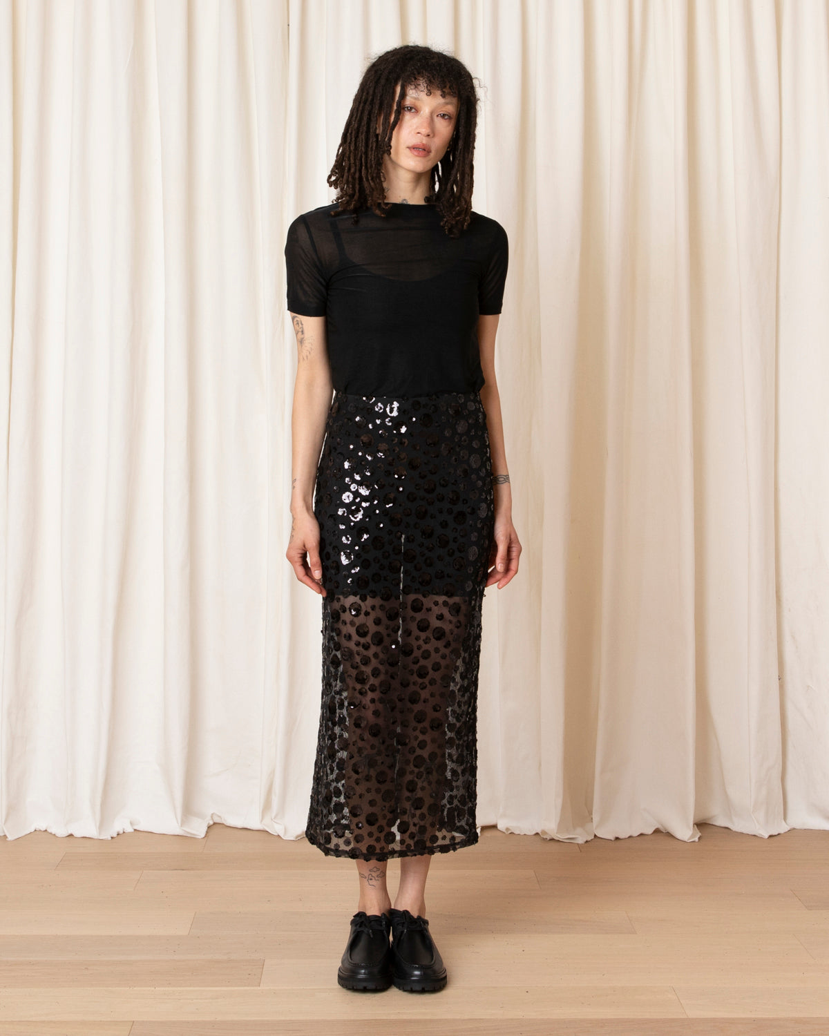 SEQUIN MESH PENCIL SKIRT - BLACK