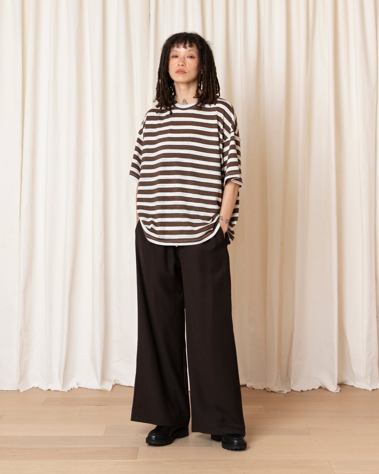 OVERSIZED T-SHIRT - BROWN/WHITE STRIPE
