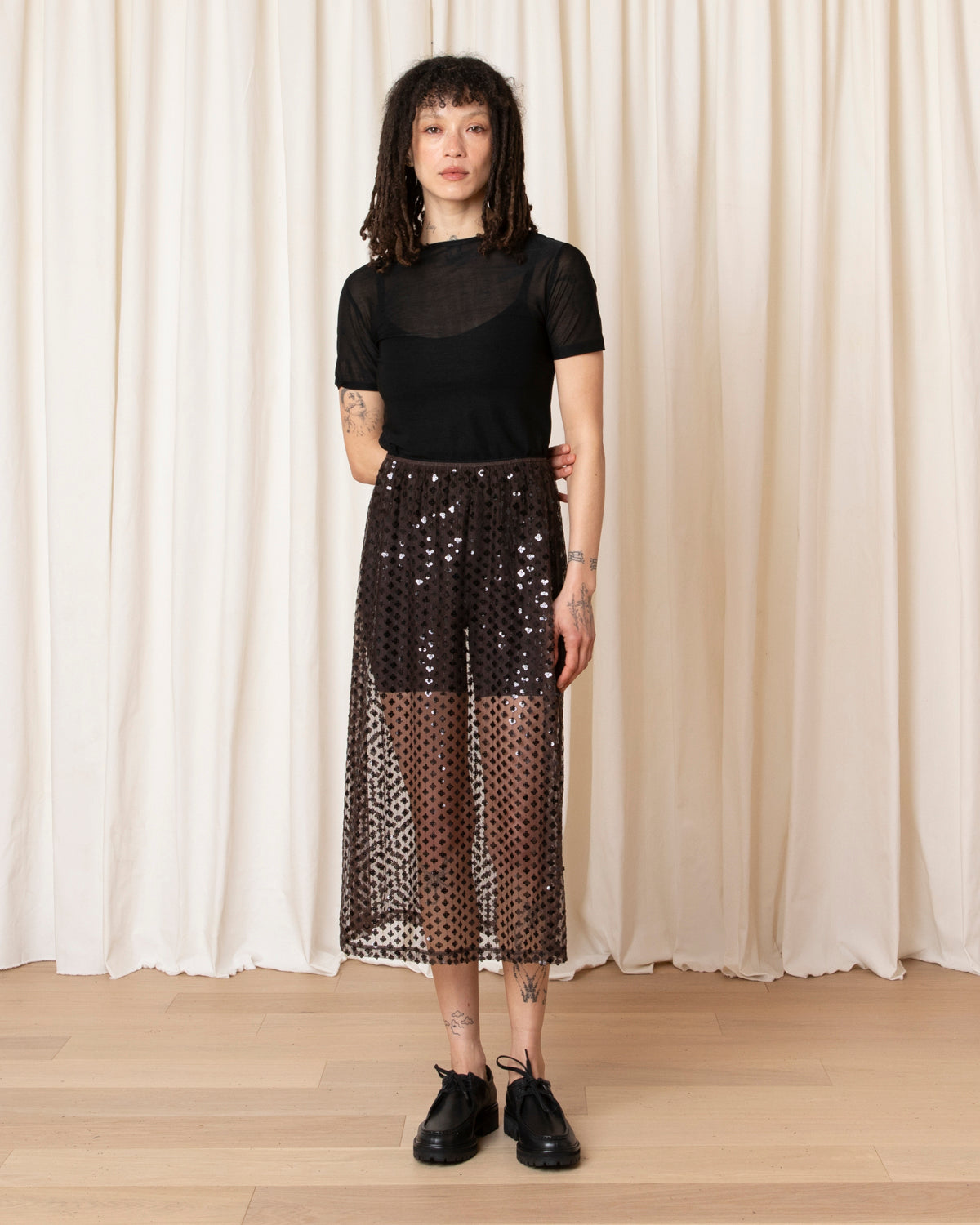 SEQUIN MIDI SKIRT - TAUPE/BLACK