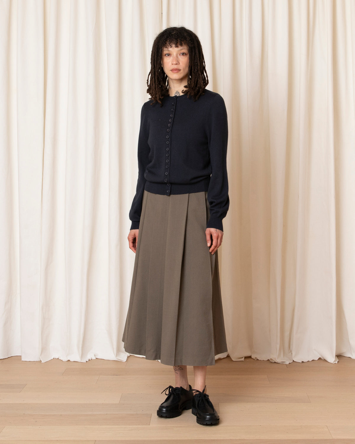 MULTI BUTTON CARDIGAN - NAVY