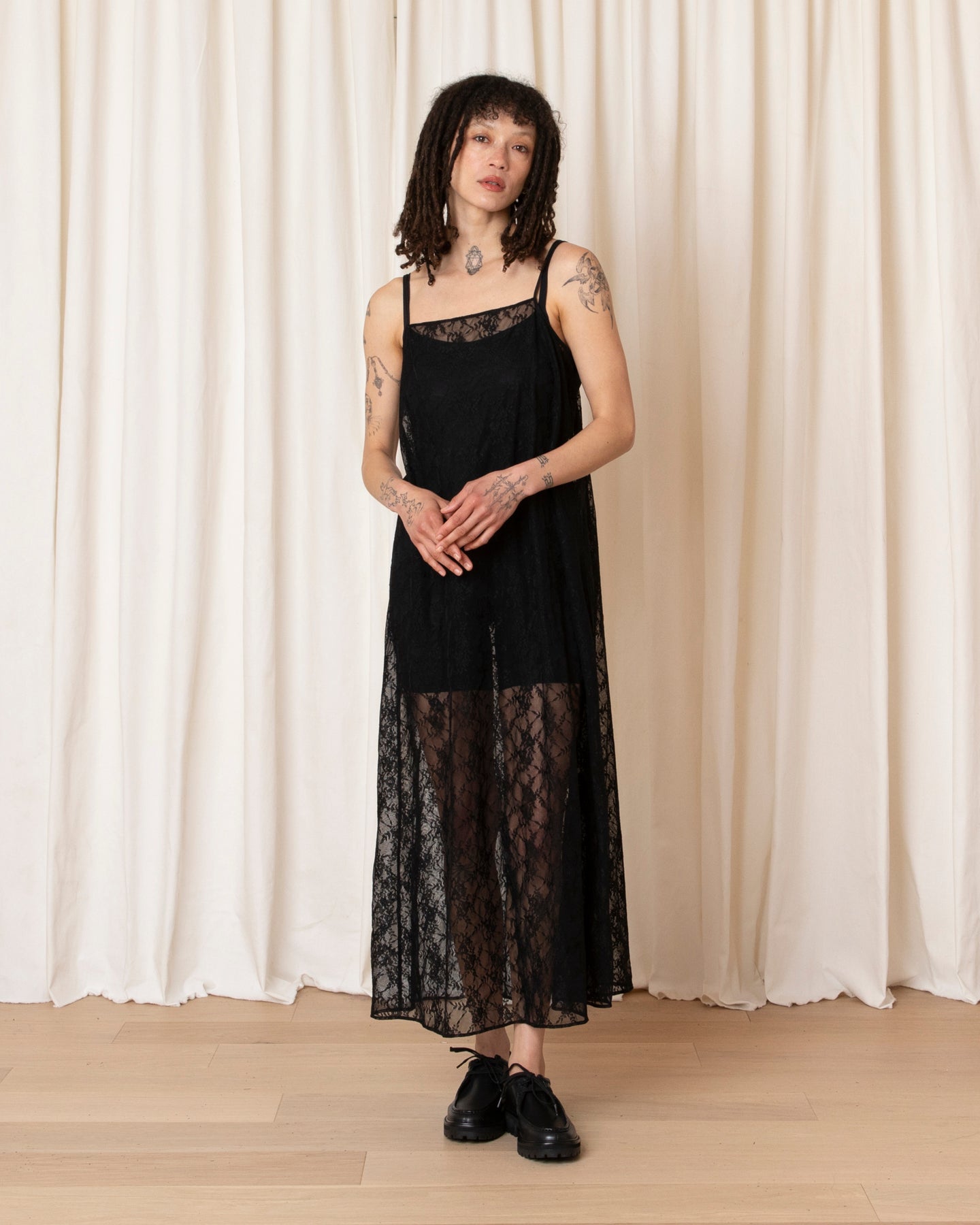 LACE SQUARE NECK FULL DRESS - BLACK