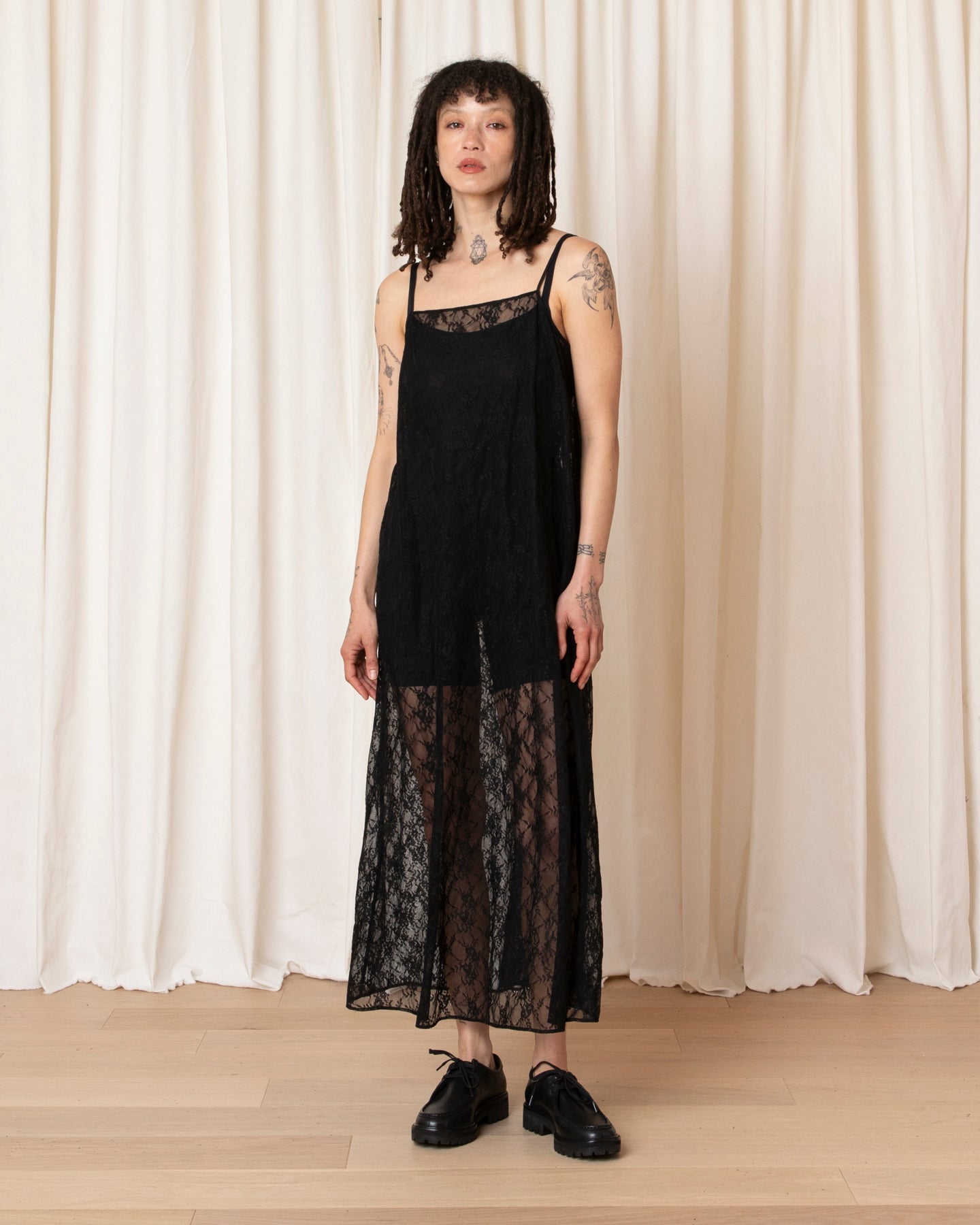 LACE SQUARE NECK FULL DRESS - BLACK