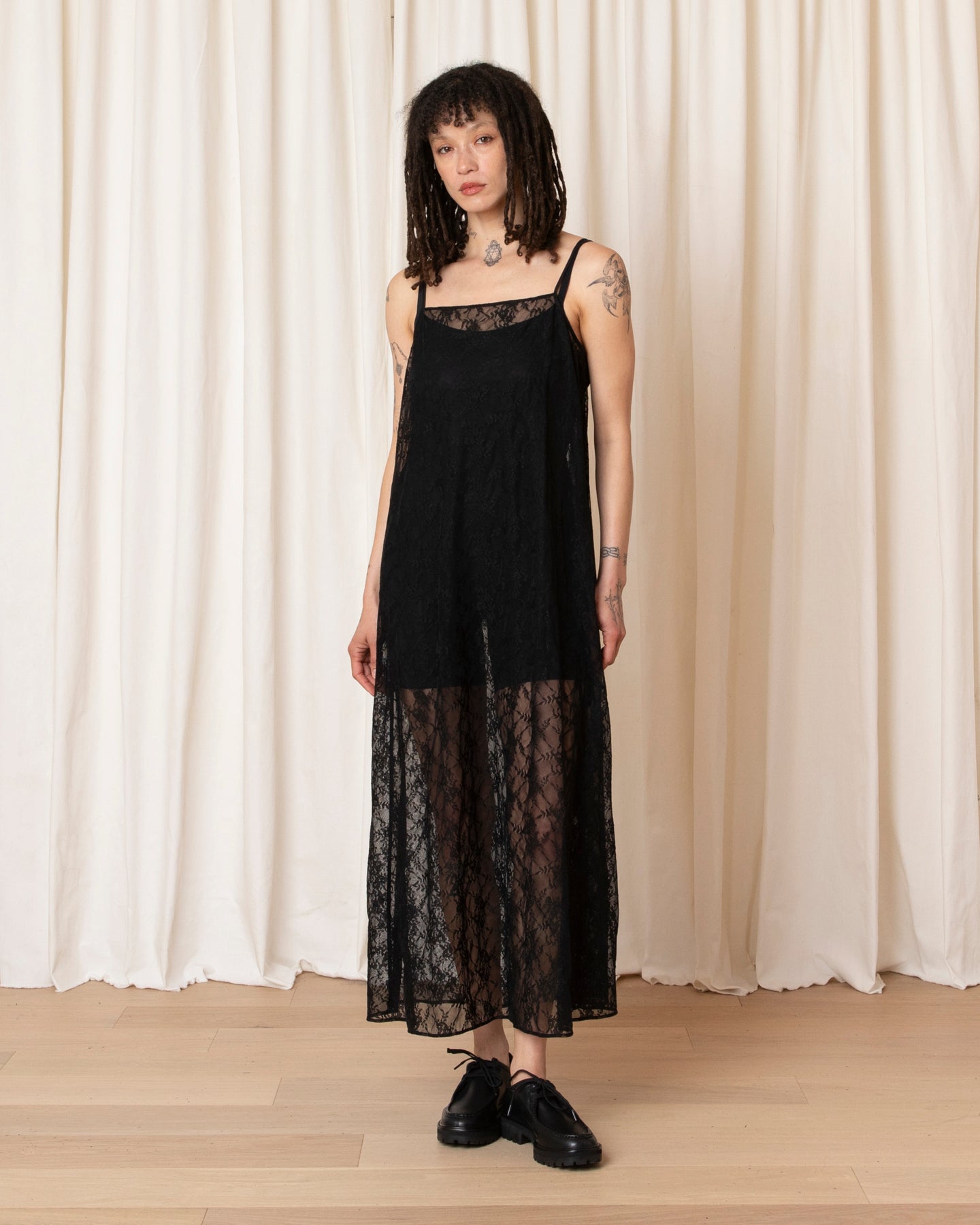 LACE SQUARE NECK FULL DRESS - BLACK