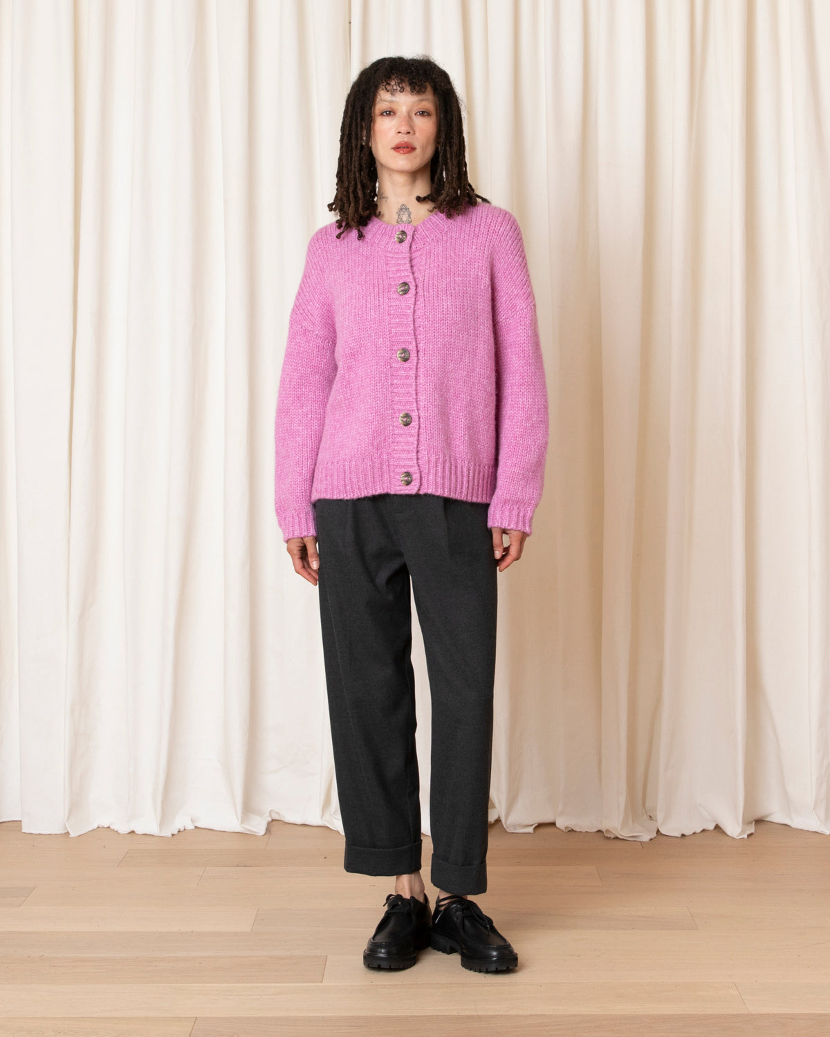 MERINO CREW-NECK CARDIGAN - PINK
