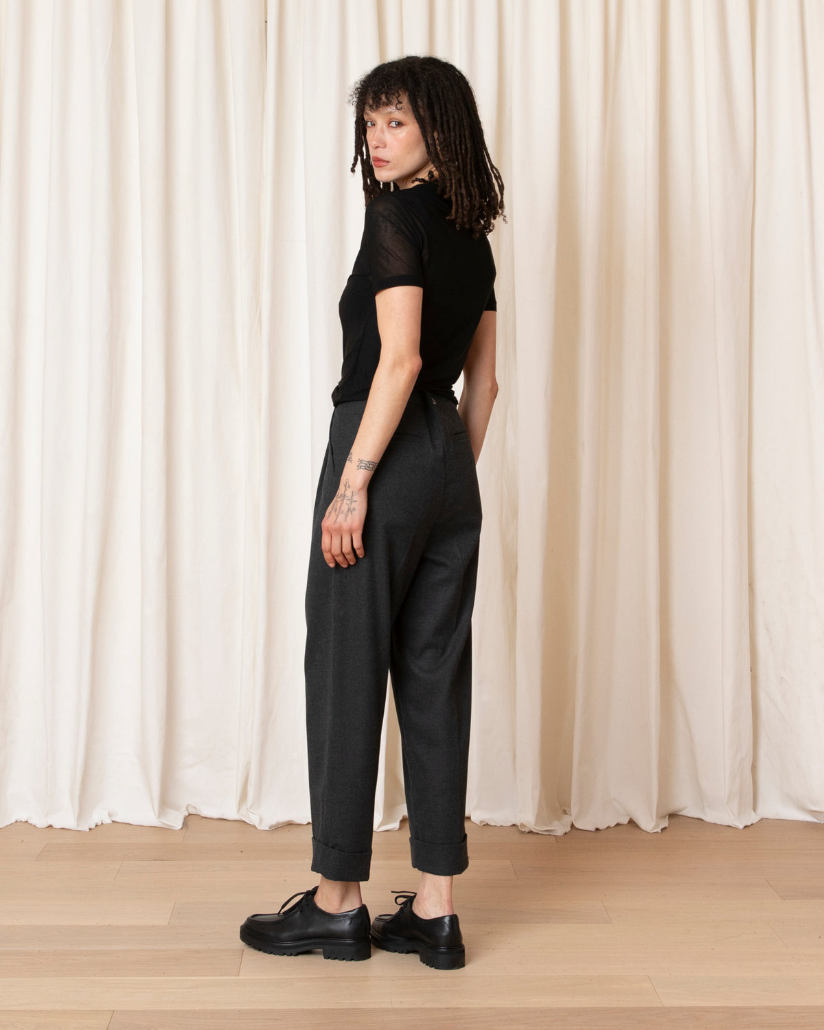 ROLL CUFF PANT - CHARCOAL