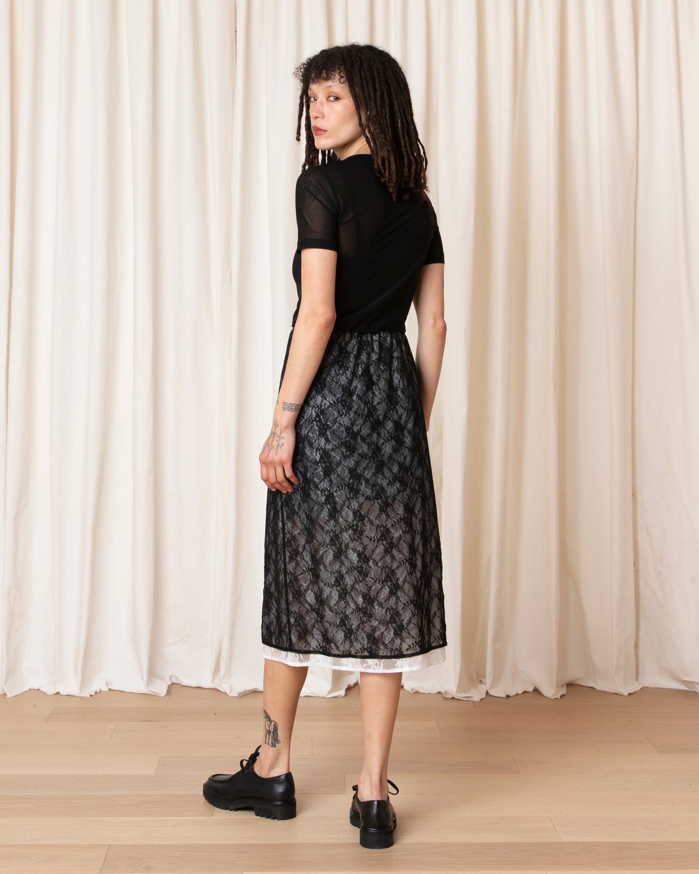 LACE LAYERED SKIRT - BLACK/WHITE LACE