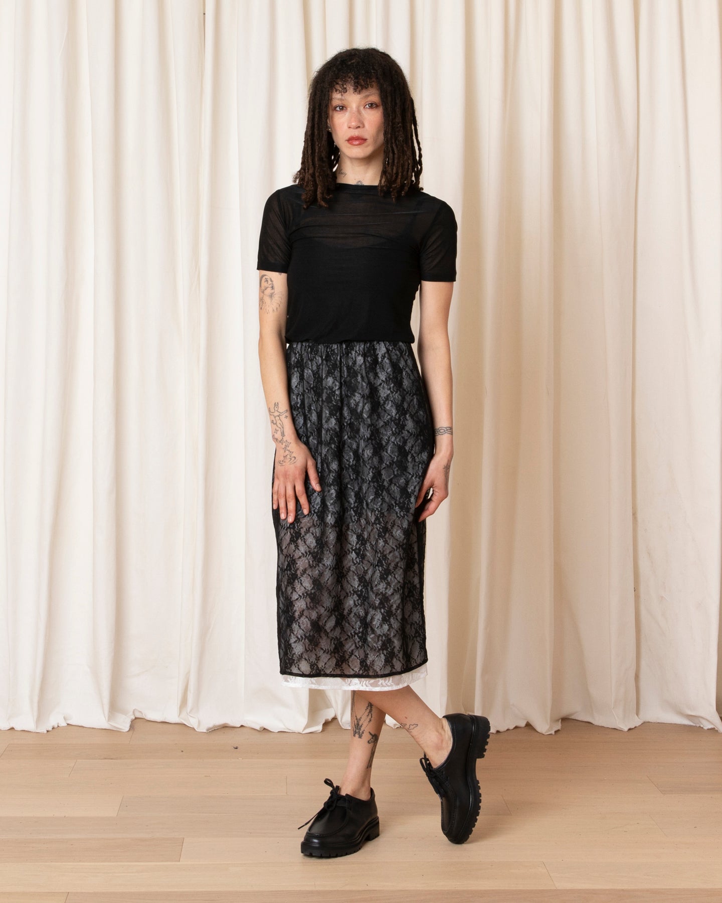 LACE LAYERED SKIRT - BLACK/WHITE LACE