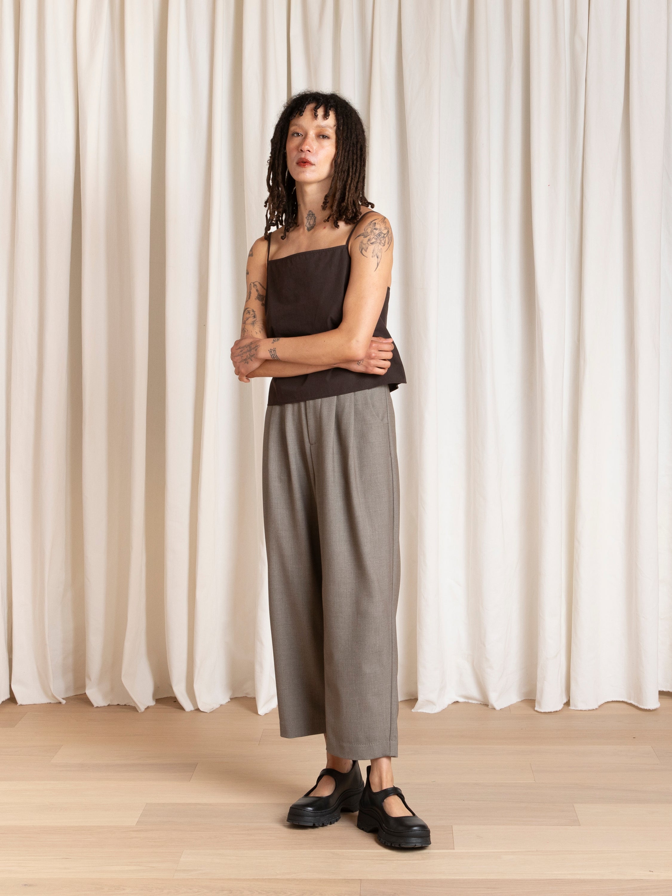 PLEATED PANT - TAUPE