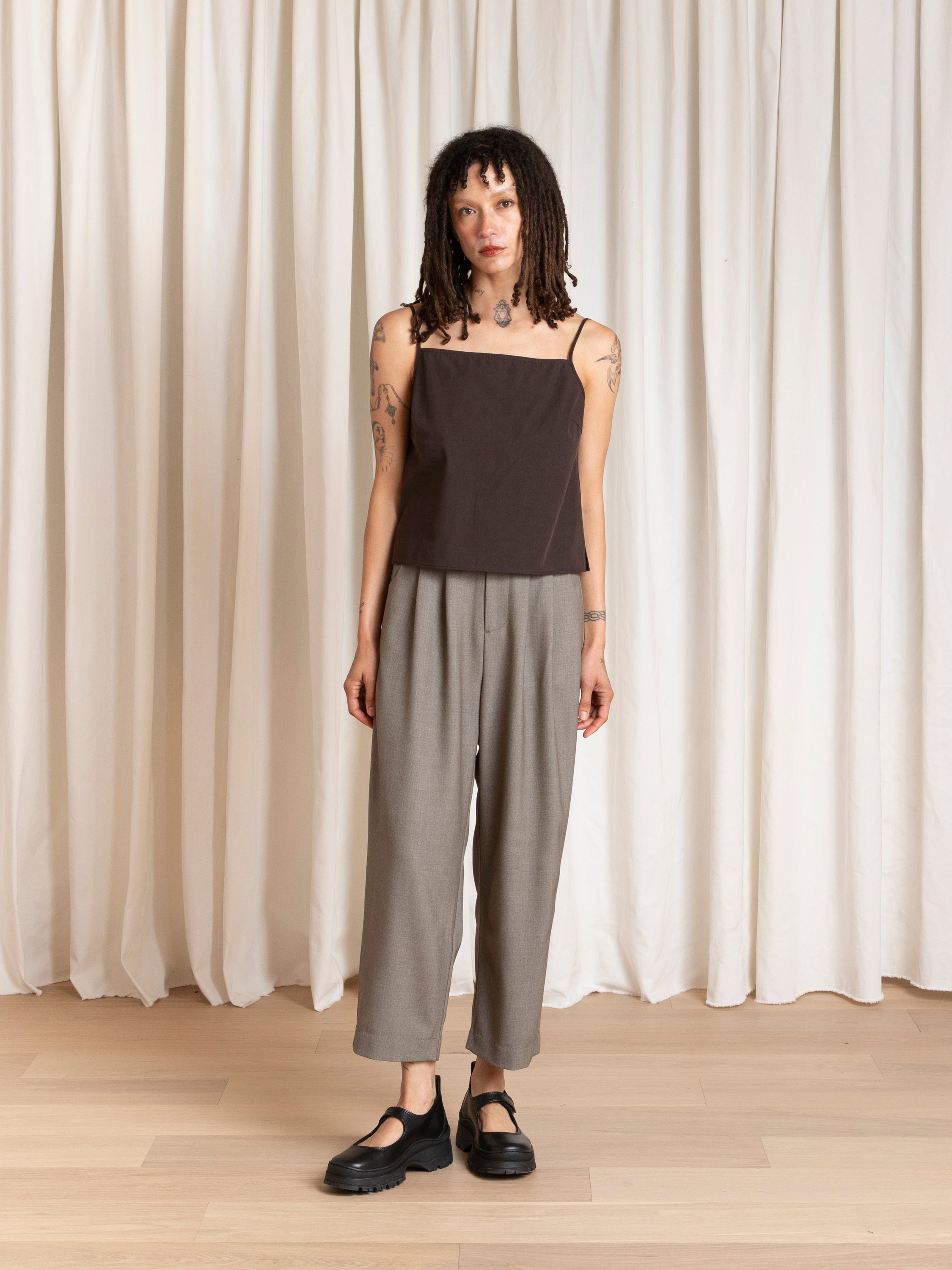 PLEATED PANT - TAUPE