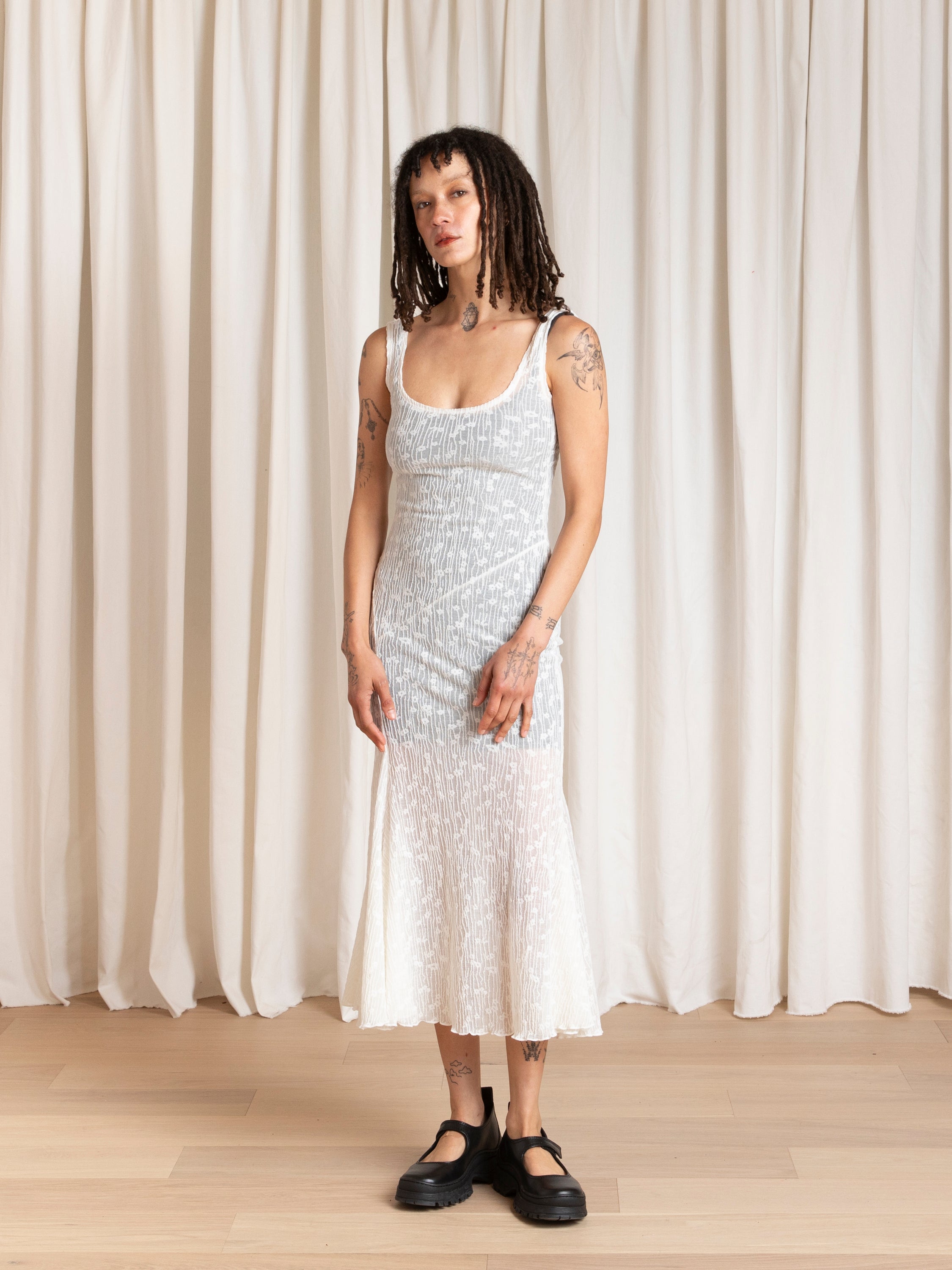 TANK DRESS W/ ASYMMETRICAL HEM - CREAM FLOWER