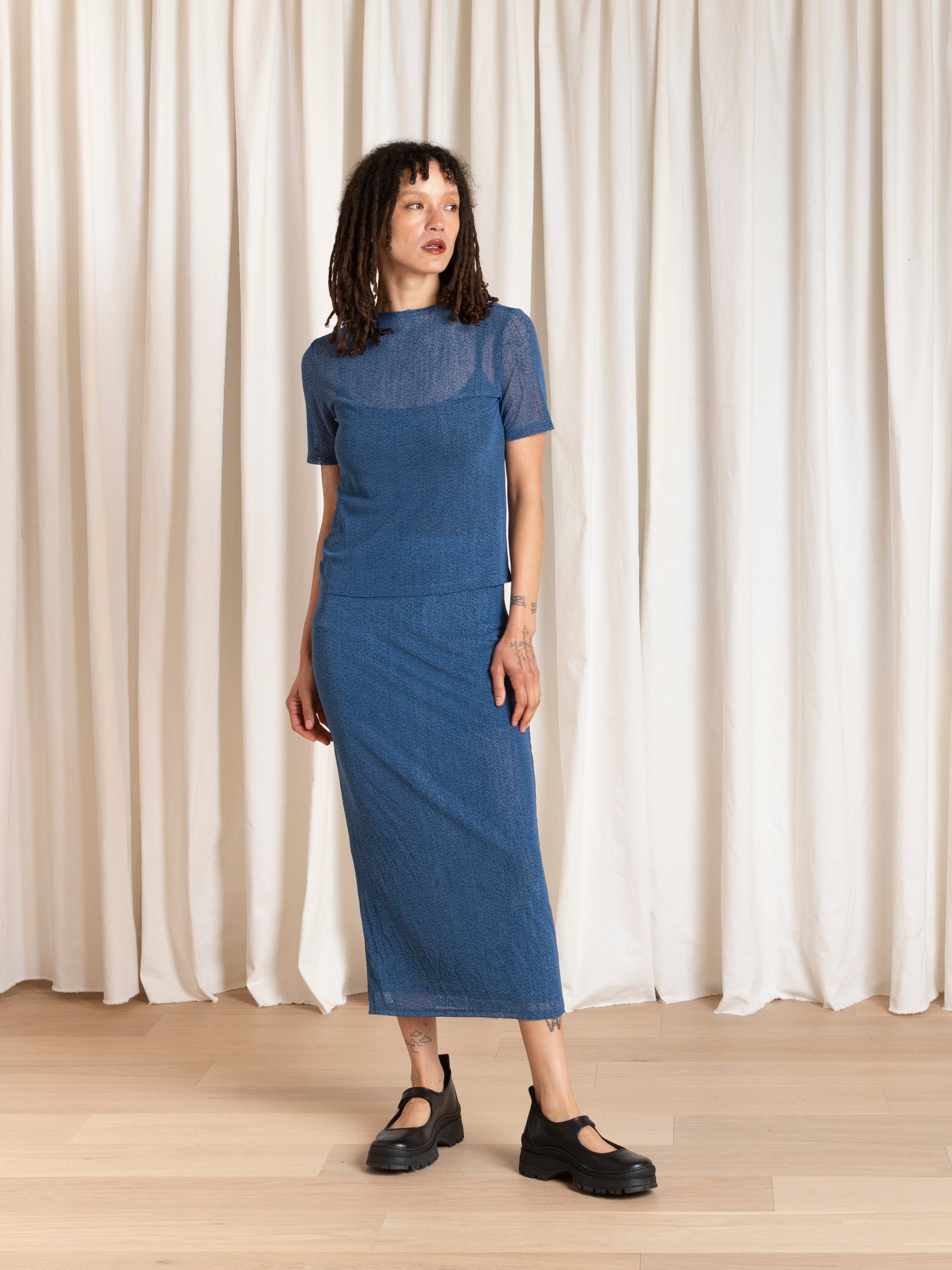 MESH PENCIL SKIRT - BLUE