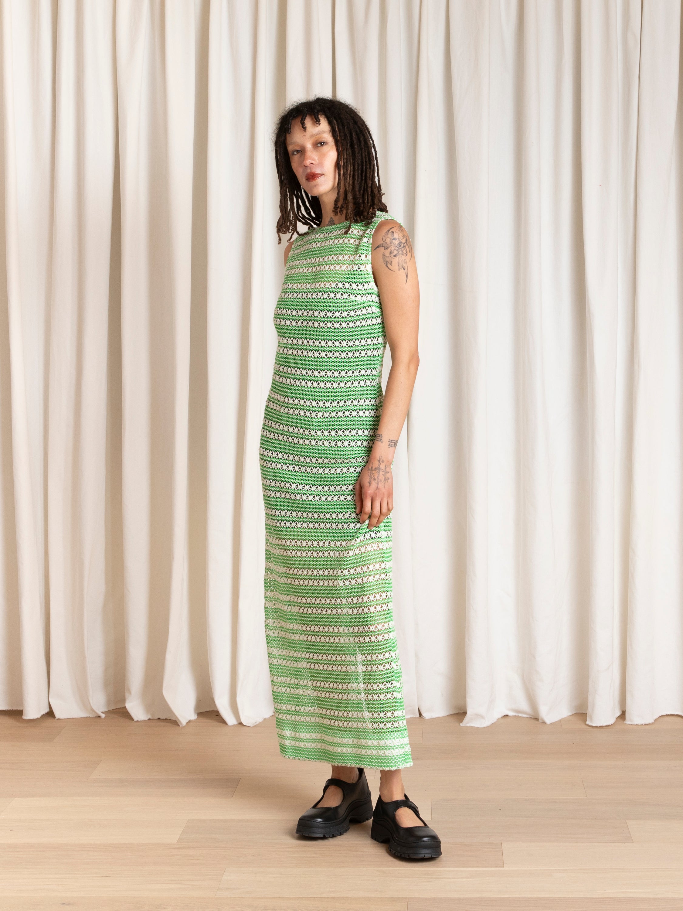 LOW BACK COLUMN DRESS - LIME/IVORY CROCHET