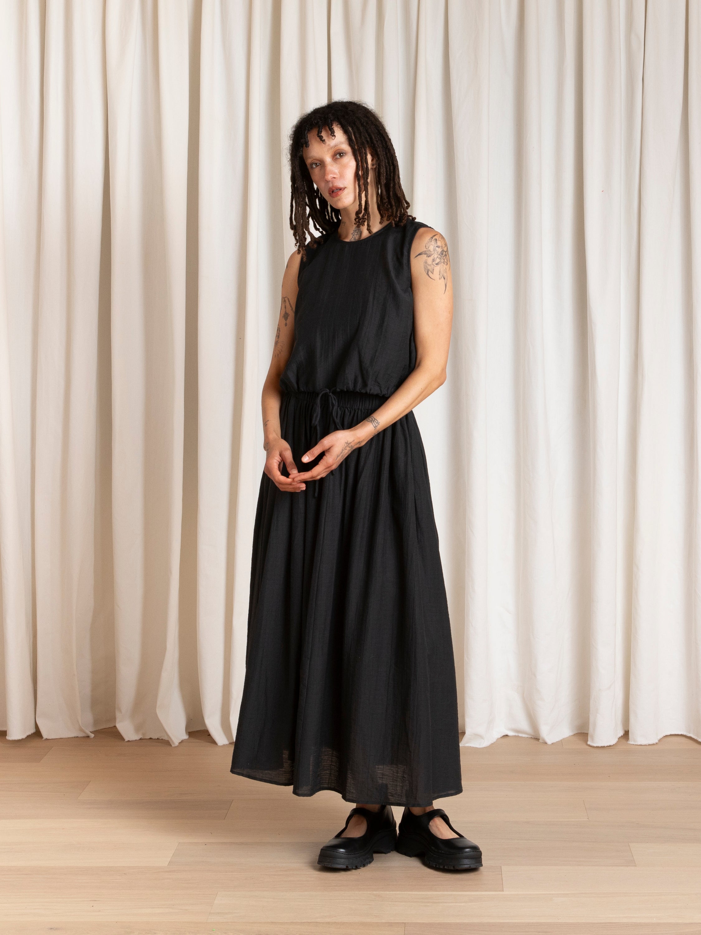 FULL SKIRT - BLACK