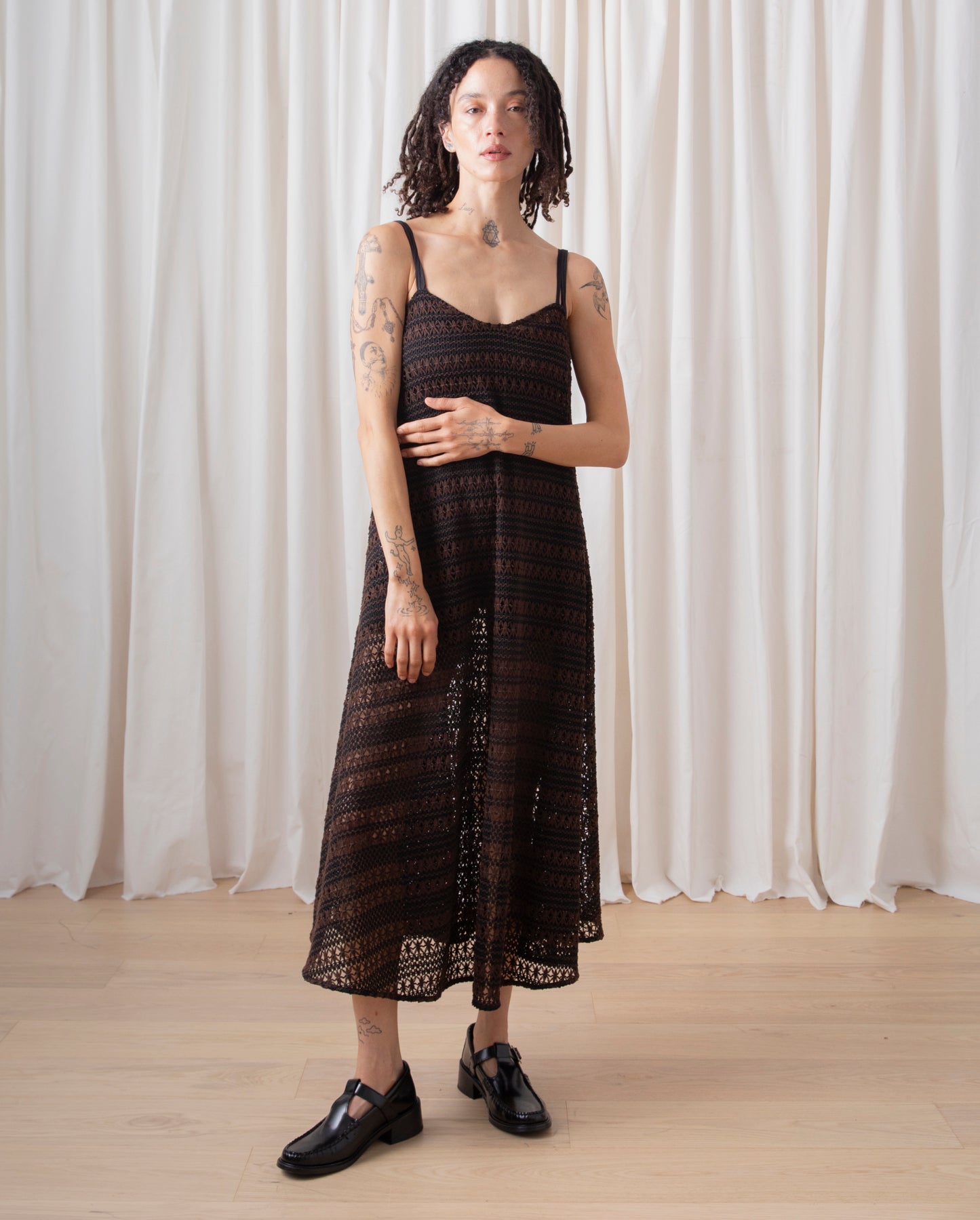 FULL HEM DRESS - BROWN/BLACK CROCHET