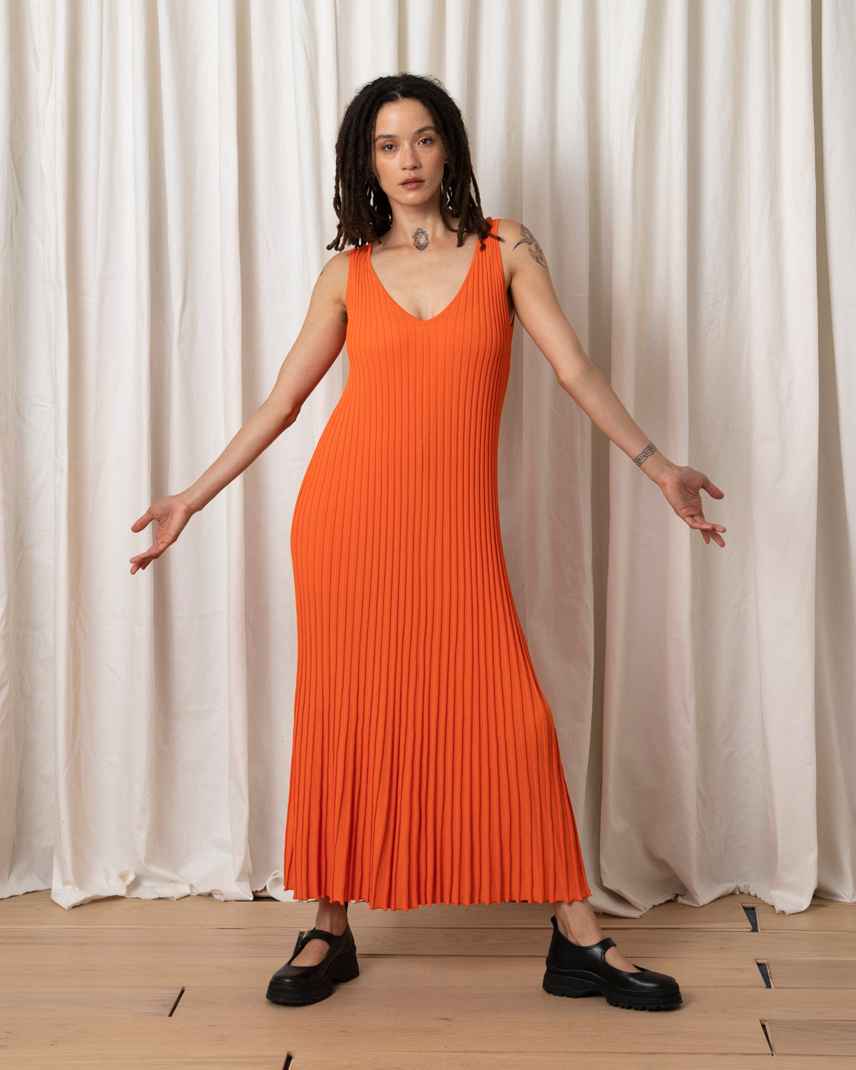 SAMPLE - KNIT PLEATED DRESS - ORANGE